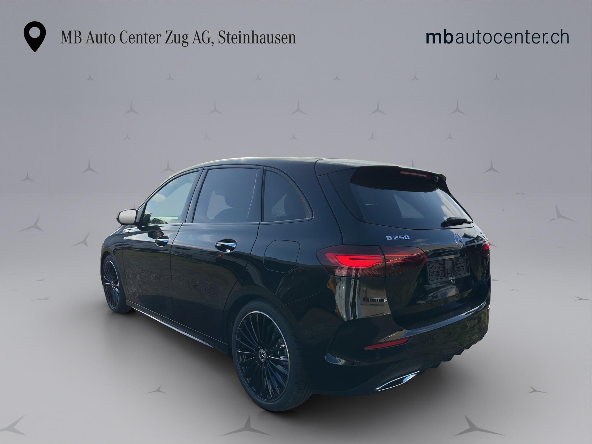 MERCEDES-BENZ B 250 AMG Line 4matic-image-4