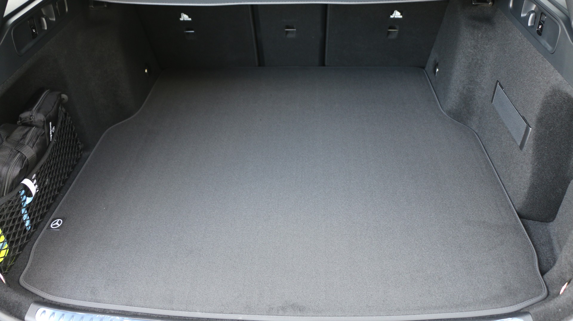 MERCEDES-BENZ C 220 d 4MATIC T-Modell Swiss Star-image-12
