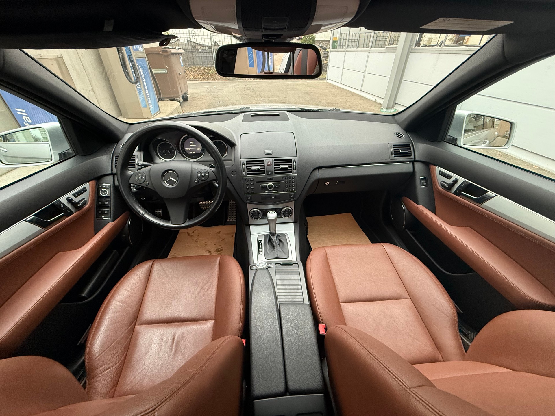 MERCEDES-BENZ C 350 CDI BlueEff. Avantgarde 4Matic 7G-Tronic *CH Fahrzeug *Frisch ab MFK *Glas-Schiebedach *Lederausstattung *Tempomat-image-10