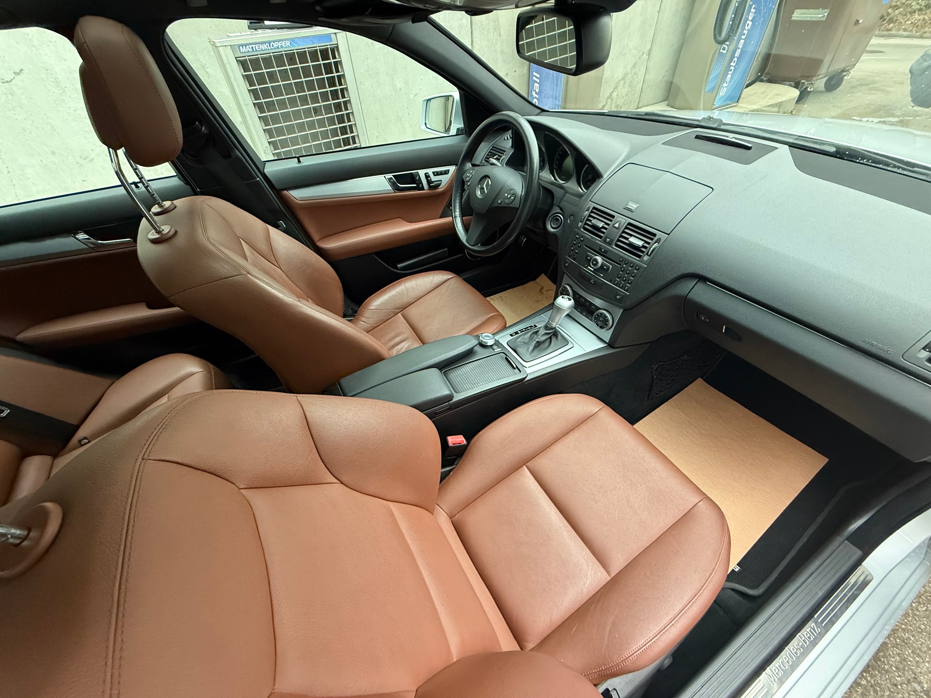 MERCEDES-BENZ C 350 CDI BlueEff. Avantgarde 4Matic 7G-Tronic *CH Fahrzeug *Frisch ab MFK *Glas-Schiebedach *Lederausstattung *Tempomat-image-15