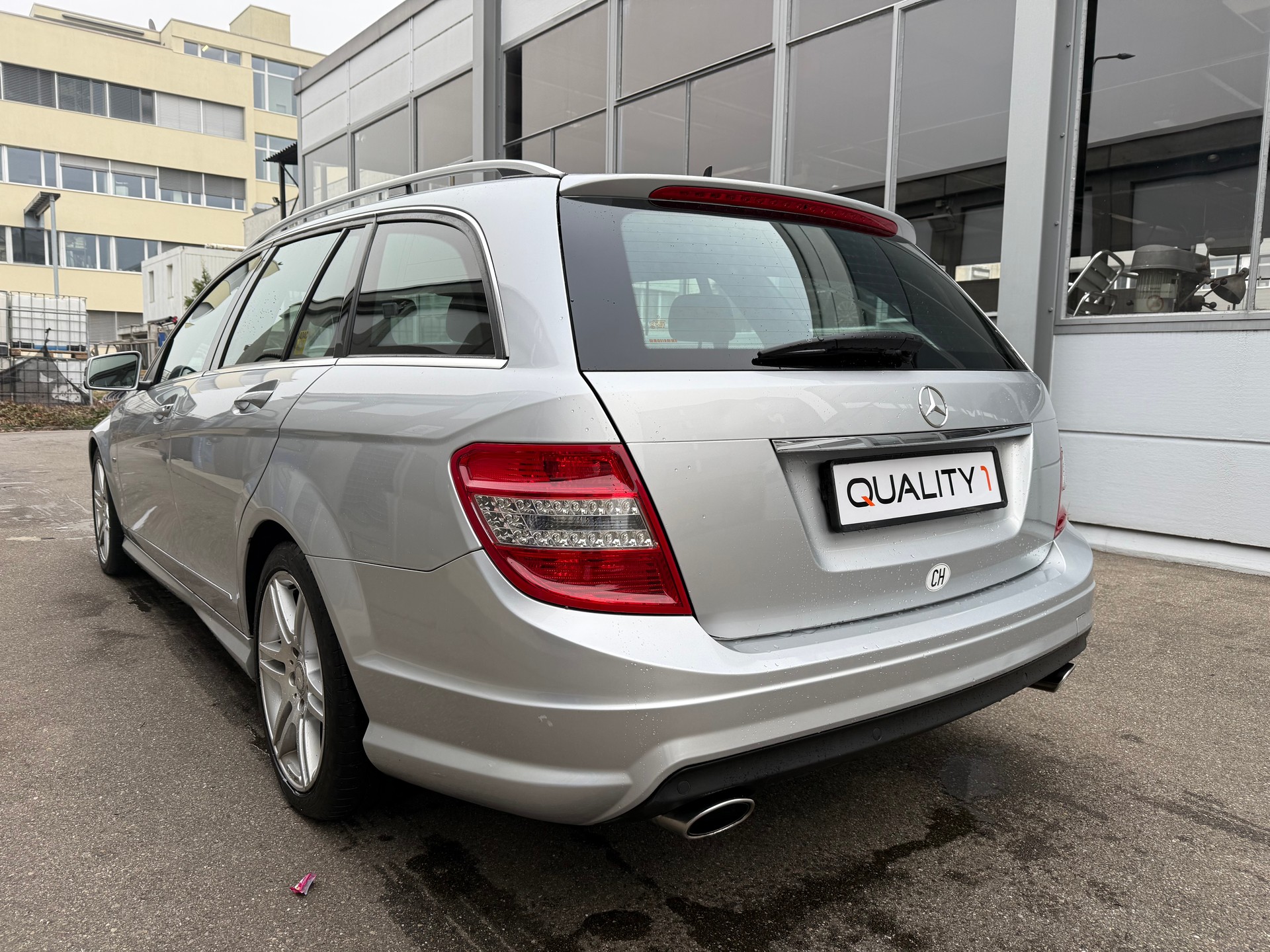 MERCEDES-BENZ C 350 CDI BlueEff. Avantgarde 4Matic 7G-Tronic *CH Fahrzeug *Frisch ab MFK *Glas-Schiebedach *Lederausstattung *Tempomat-image-7
