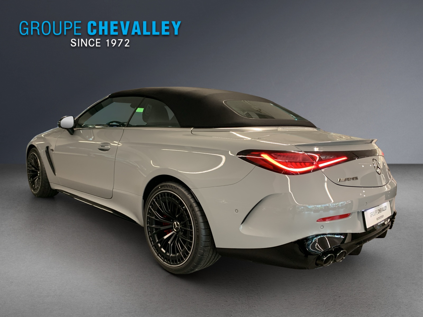 MERCEDES-BENZ CLE AMG 53 Cabrio 4Matic+ 9G-Tronic-image-2