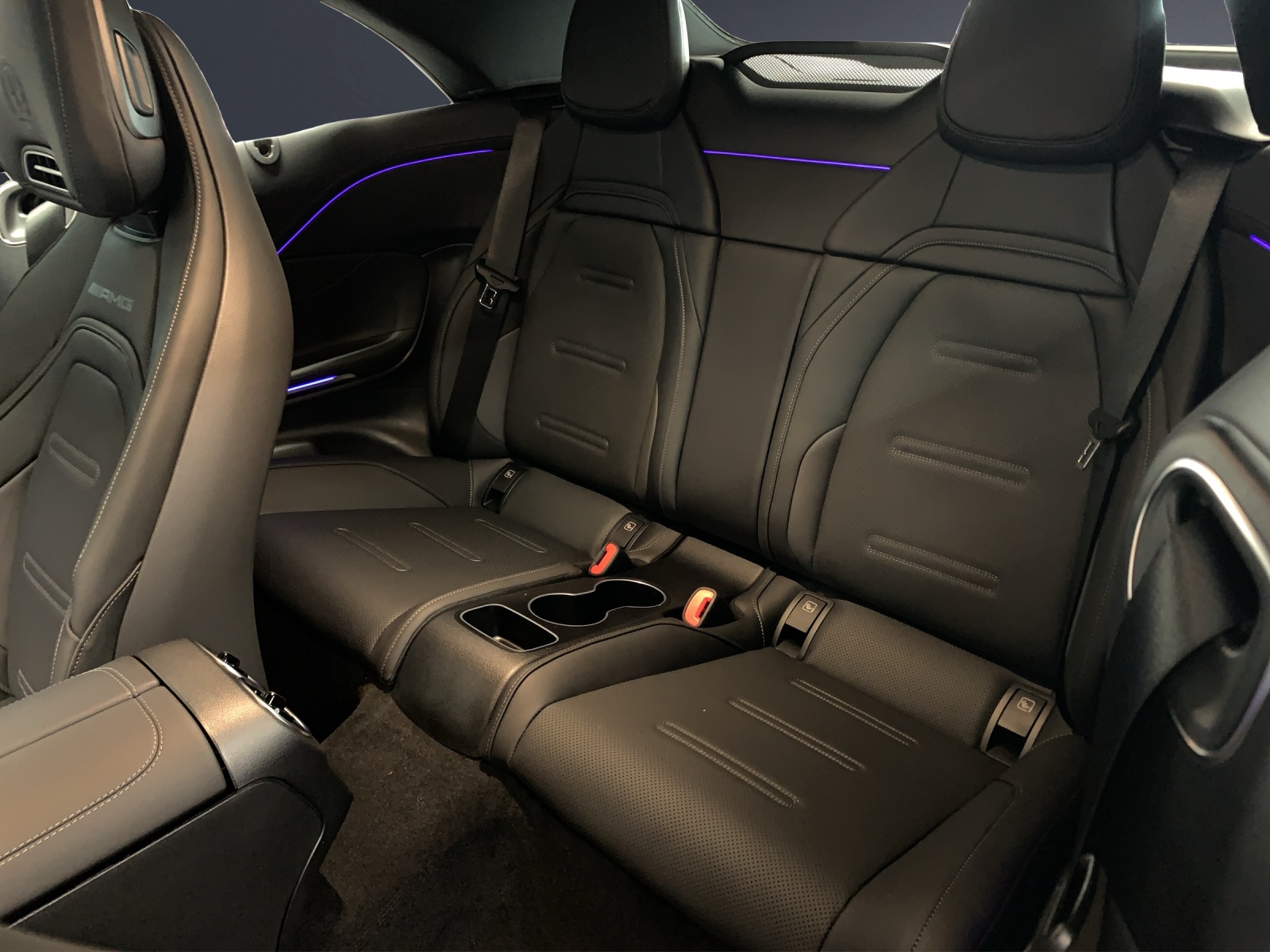 MERCEDES-BENZ CLE AMG 53 Cabrio 4Matic+ 9G-Tronic-image-10