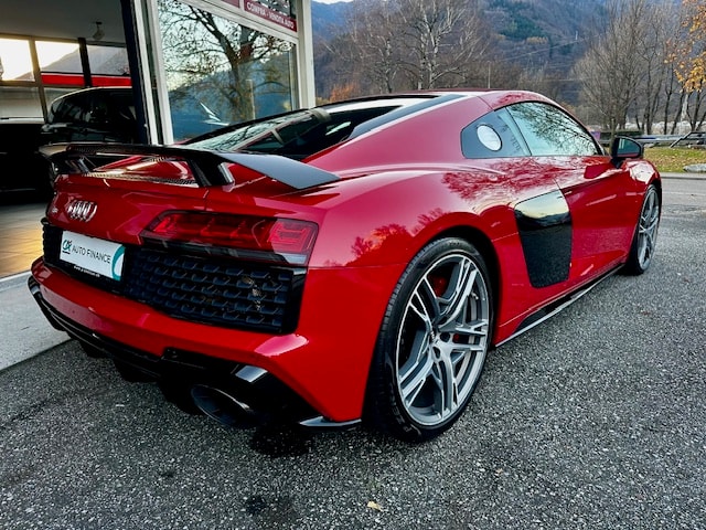 AUDI R8 Coupé performance S-Tronic-image-4