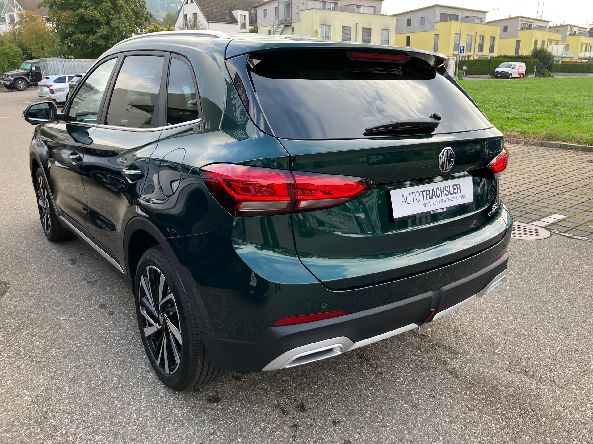 MG ZS 1.5 Hybrid+ Luxury-image-4