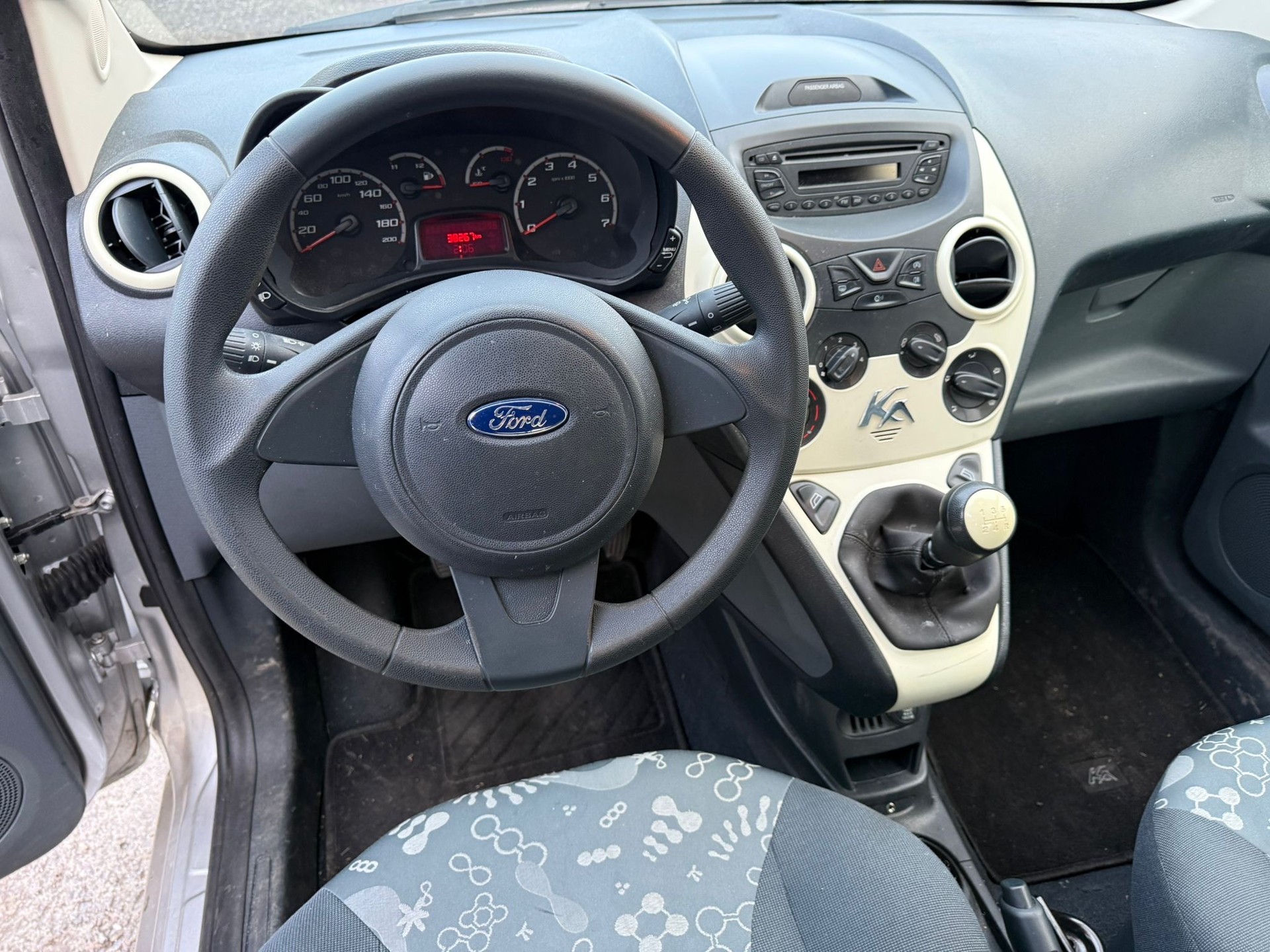 FORD KA 1.25 Ambiente-image-8