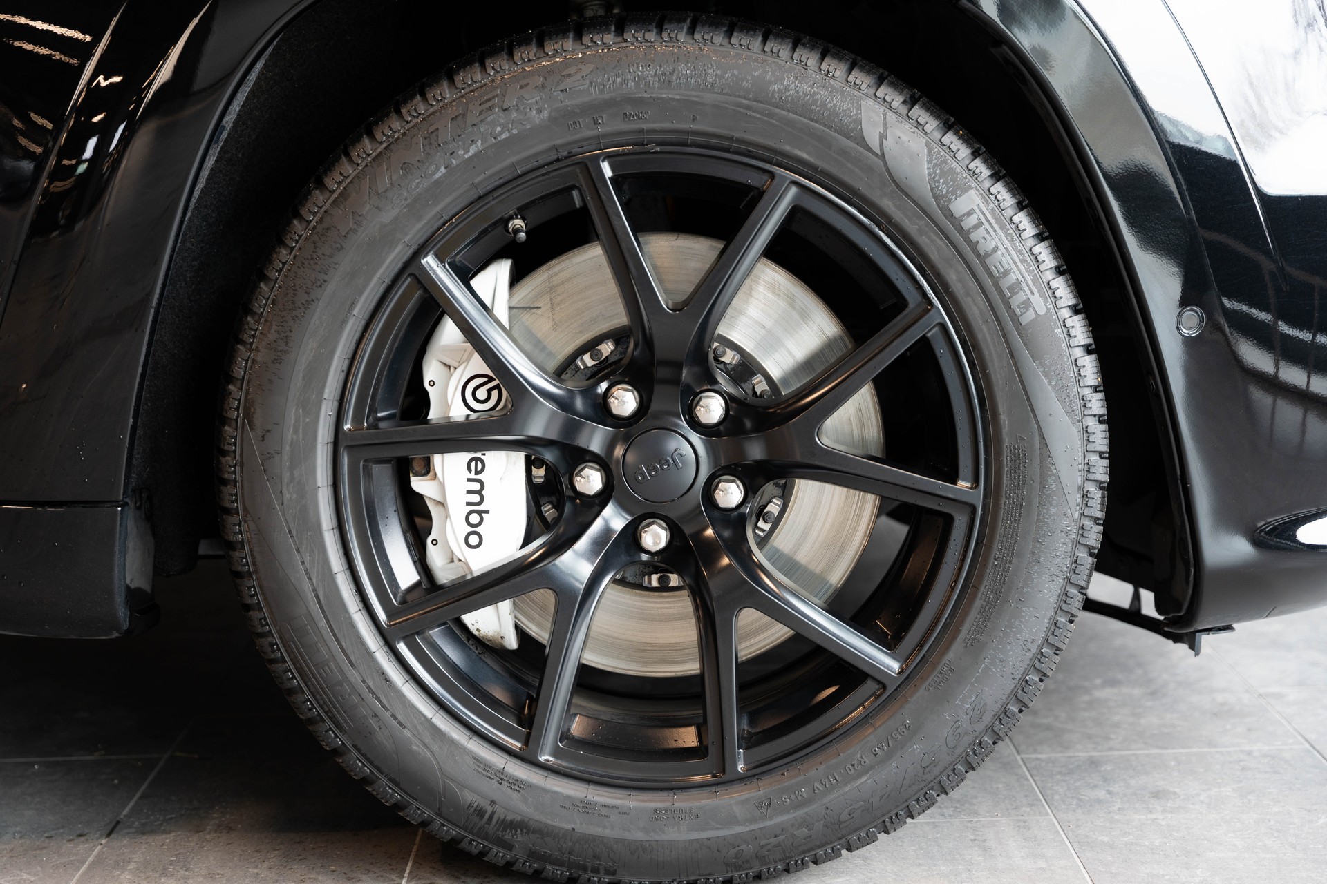JEEP Grand Cherokee 6.2 V8 HEMI Trackhawk Automatic / CH Auto / Gratis Service / Vollausstattung /-image-5