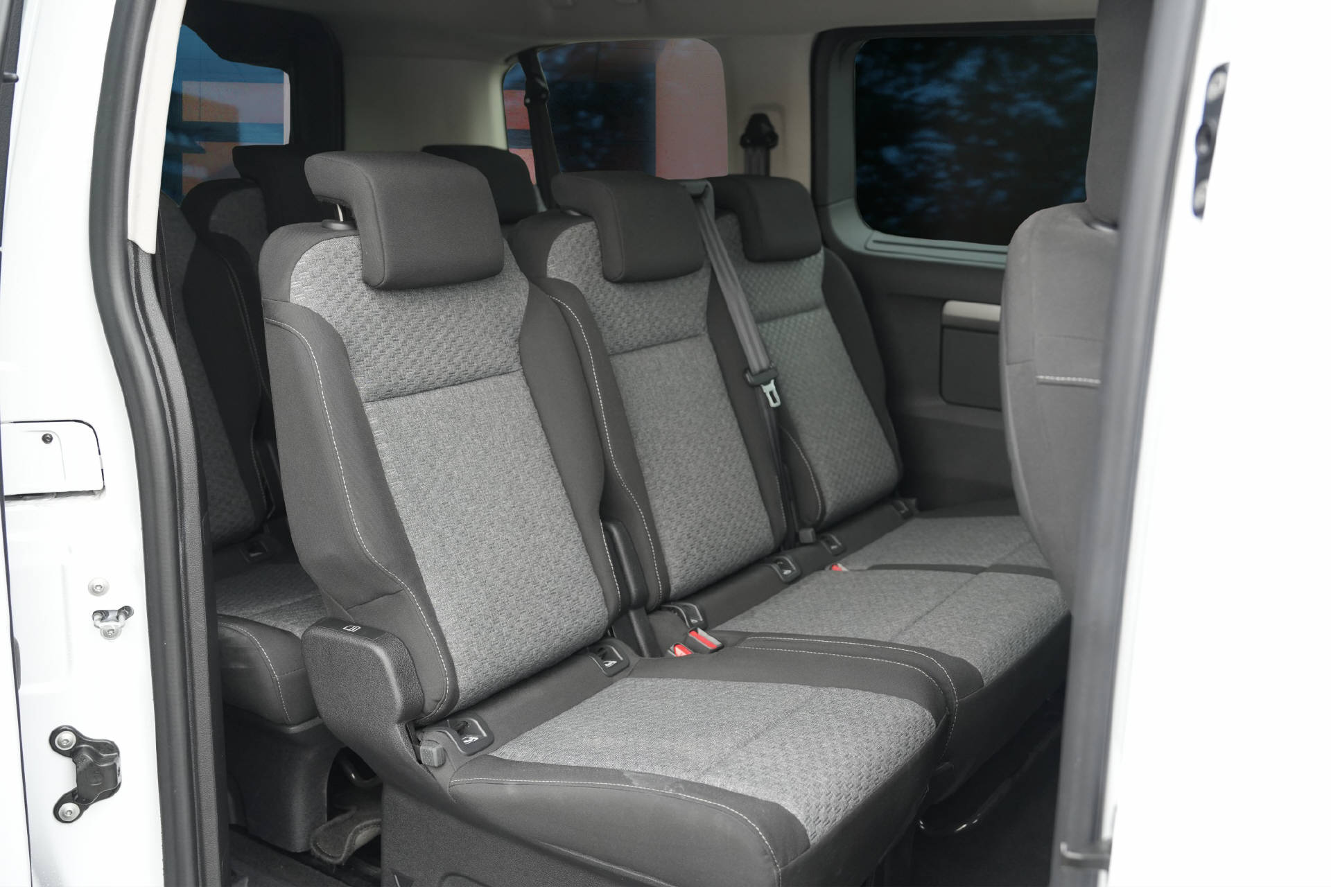 TOYOTA PROACE Verso L1 2.0 D Trend-image-10