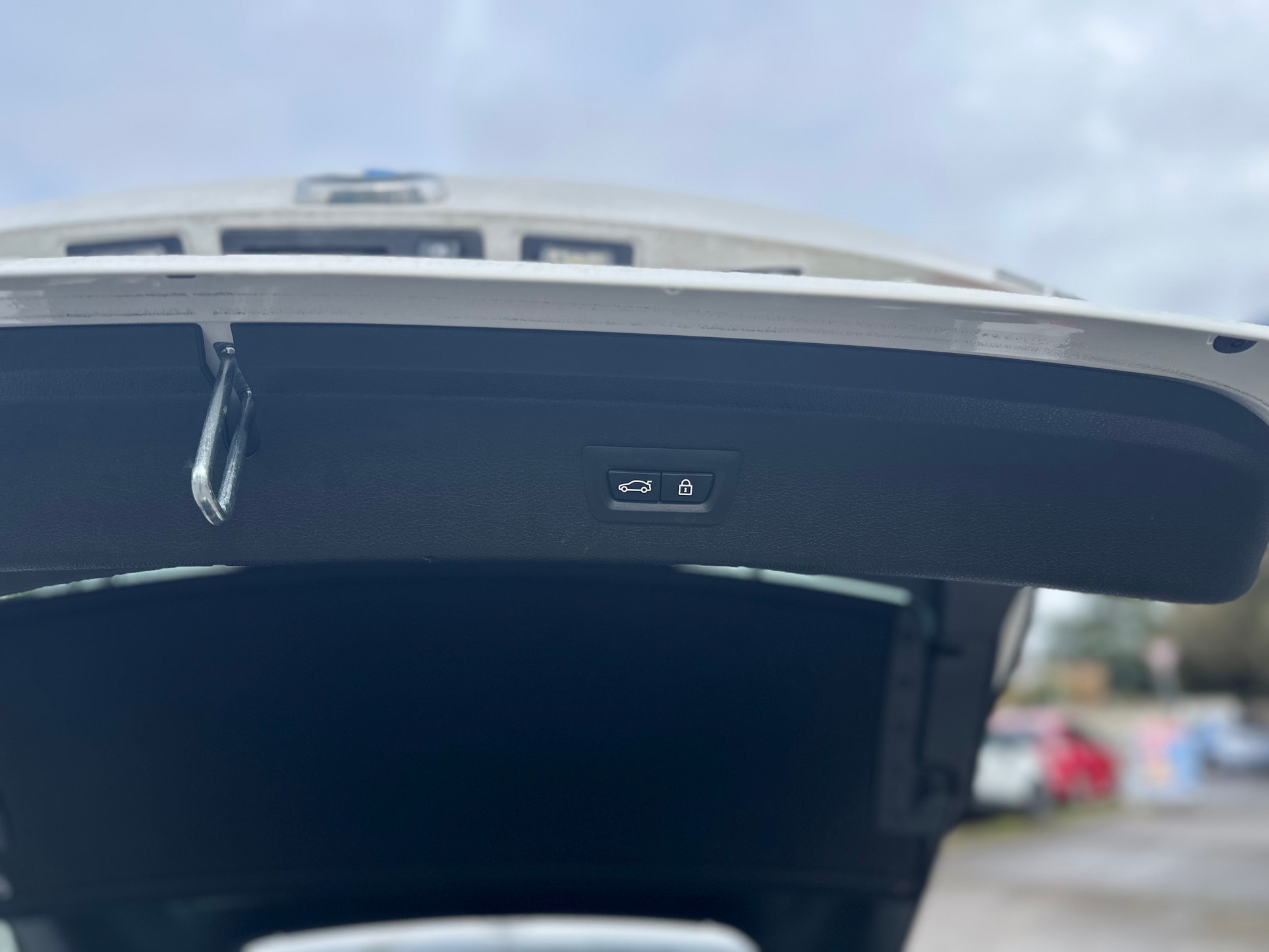 BMW 320d GT xDrive Sport Line Steptronic-image-11