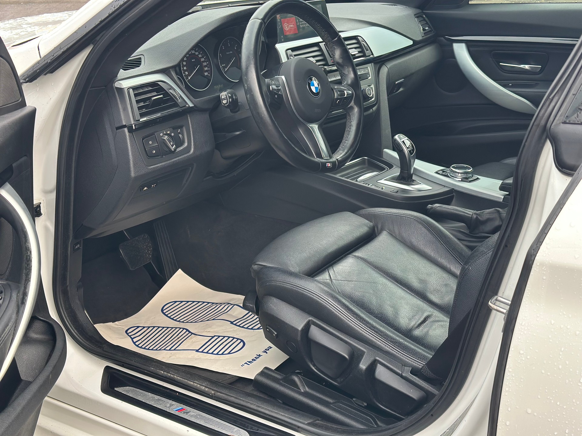 BMW 320d GT xDrive Sport Line Steptronic-image-8