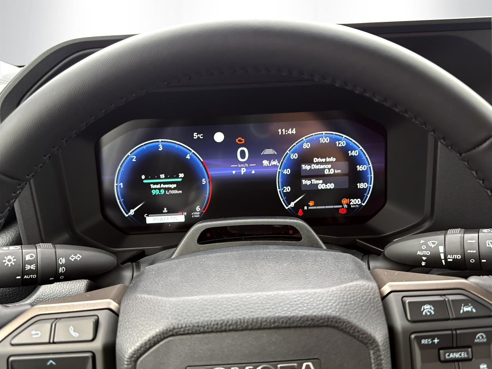 TOYOTA Land Cruiser 2.8 D 48V Invincible-image-9