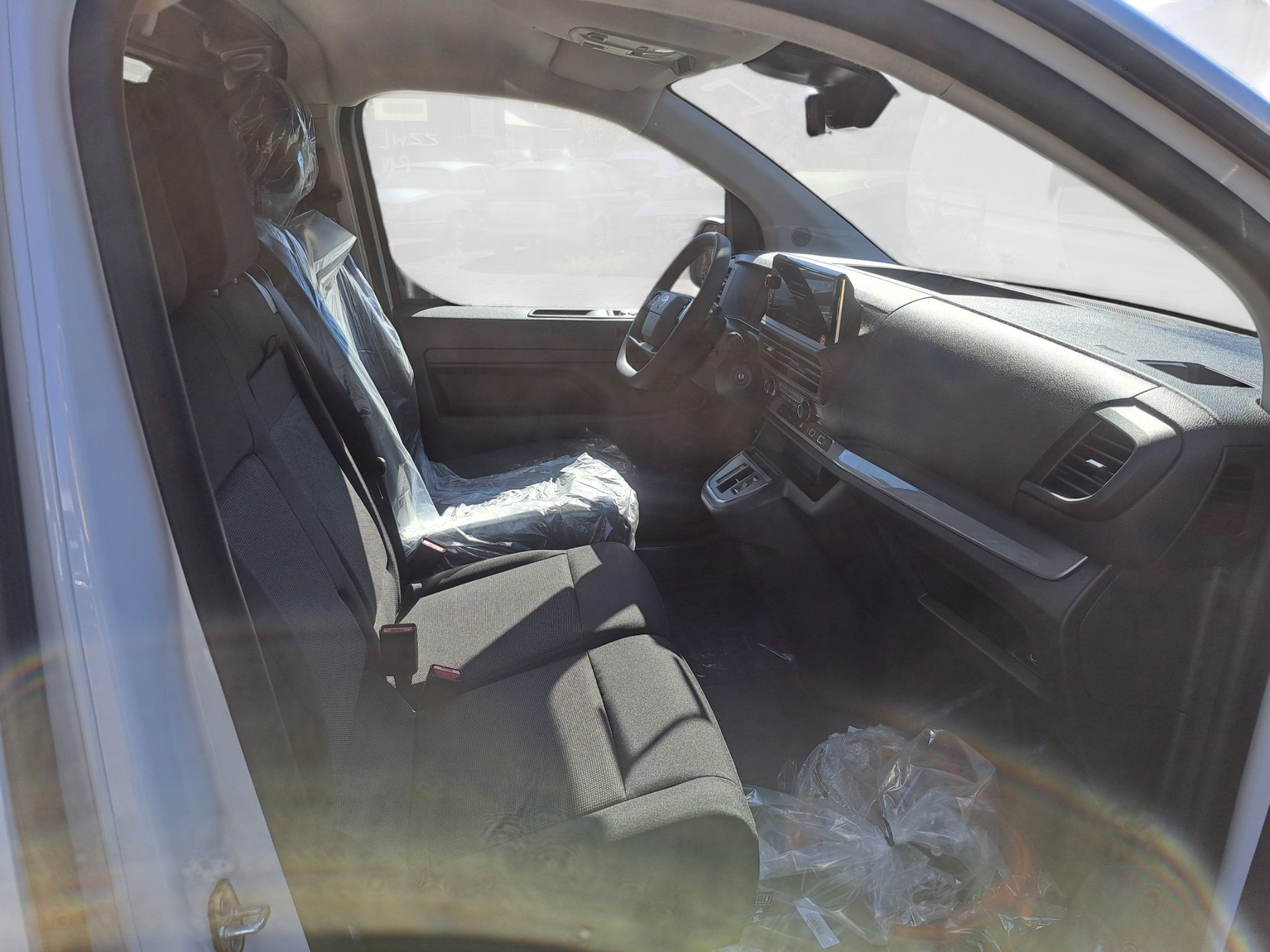 TOYOTA Proace EV 75kWh Medium Advanced-image-3
