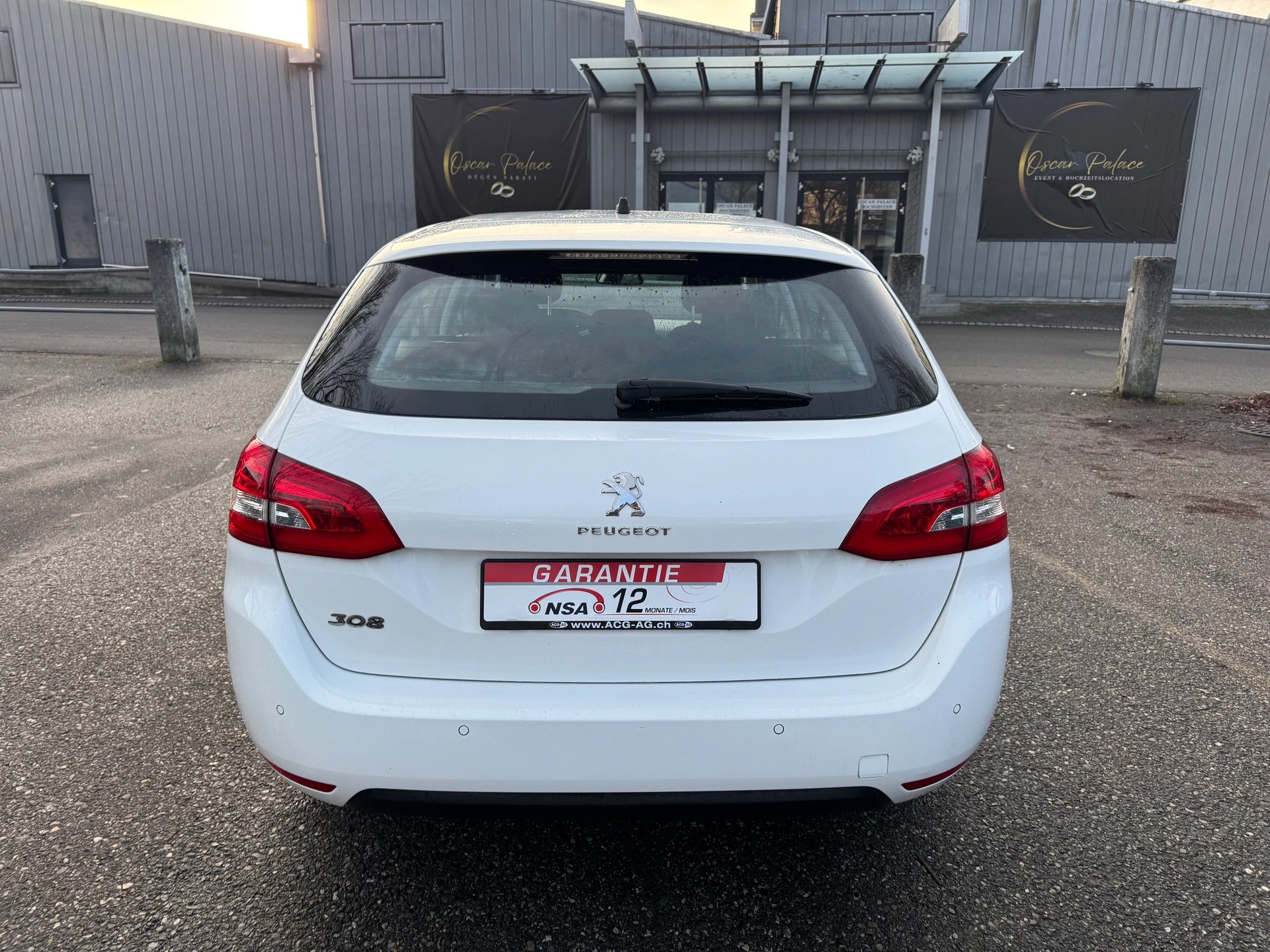 PEUGEOT 308 SW 1.5 BlueHDI Active Pack EAT8 * Gr. Navi * Klima-auto * Tempomat * PDC H * Frisch Ab MFK-image-11