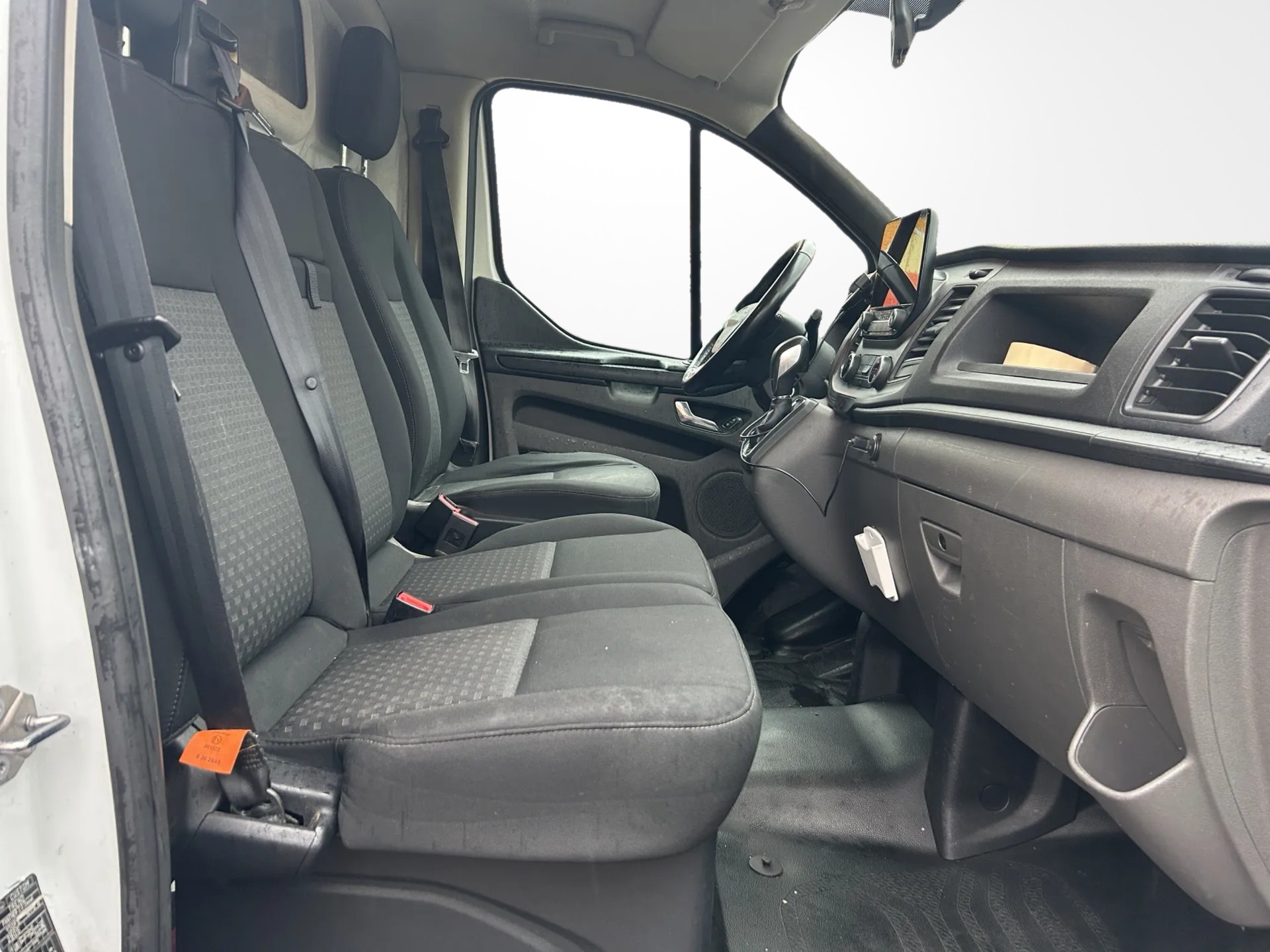 FORD Transit Custom Van 280 L1H1 Trend A-image-6