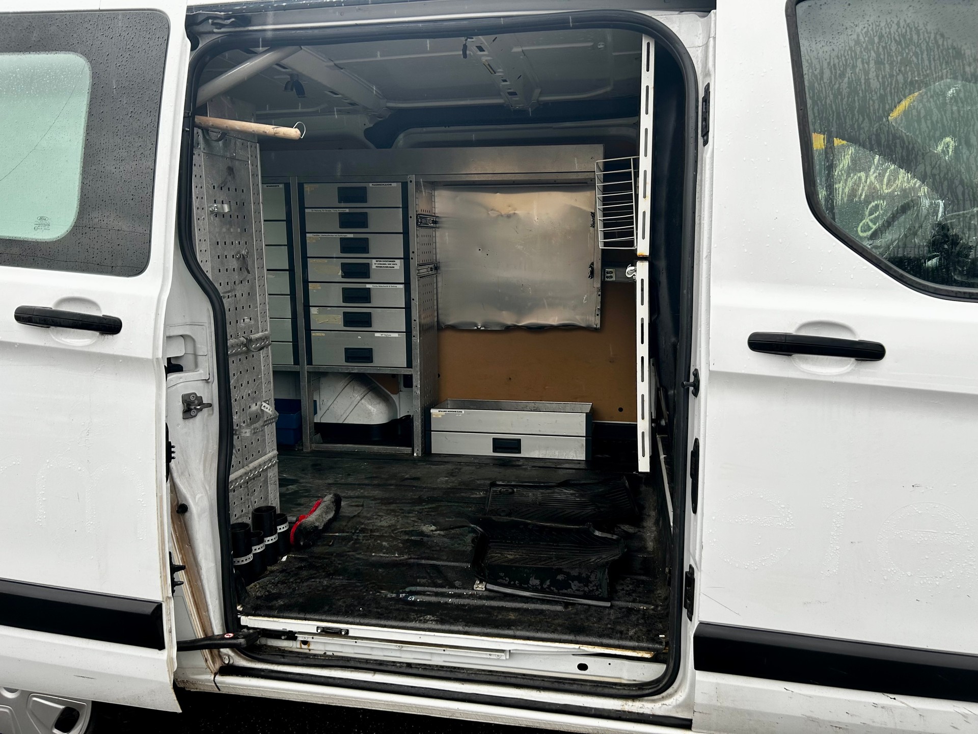 FORD Transit Custom Van 280 L1H1 Trend A-image-9