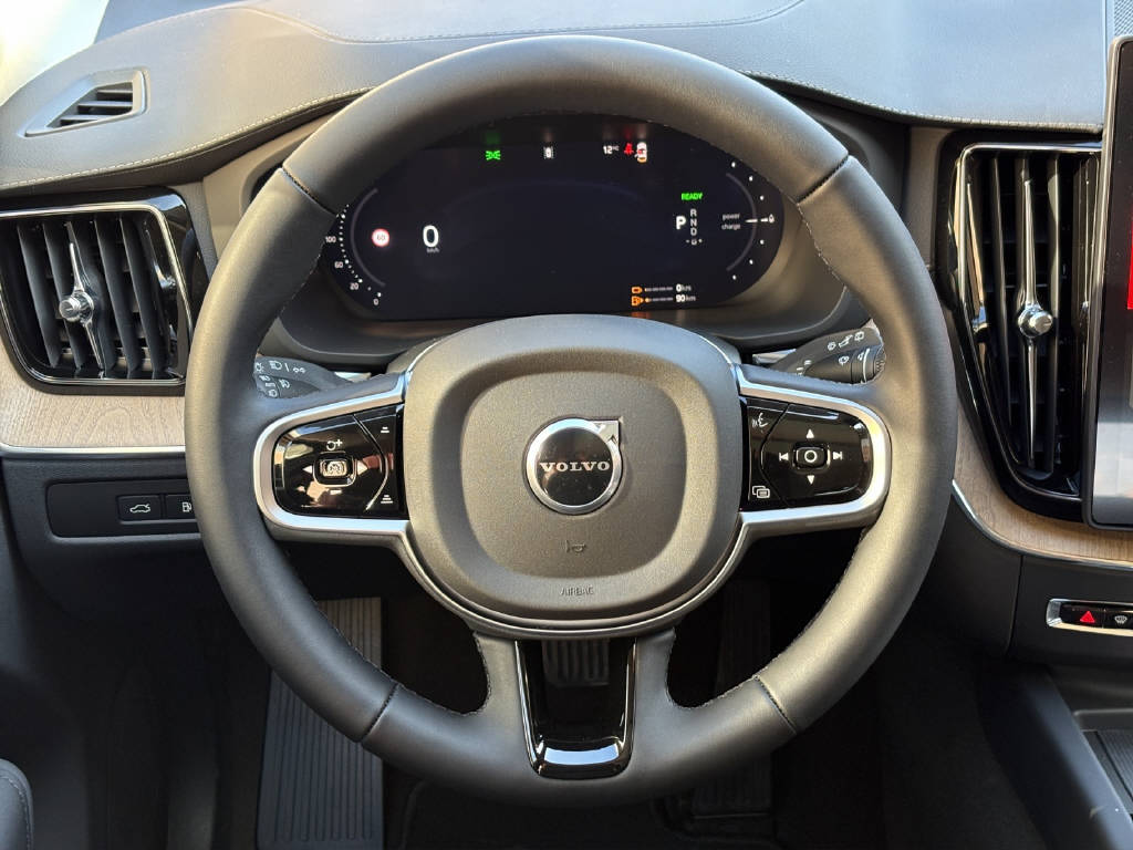 Image VOLVO XC60 XC60 2.0 T6 TE Ultra Dark eAWD