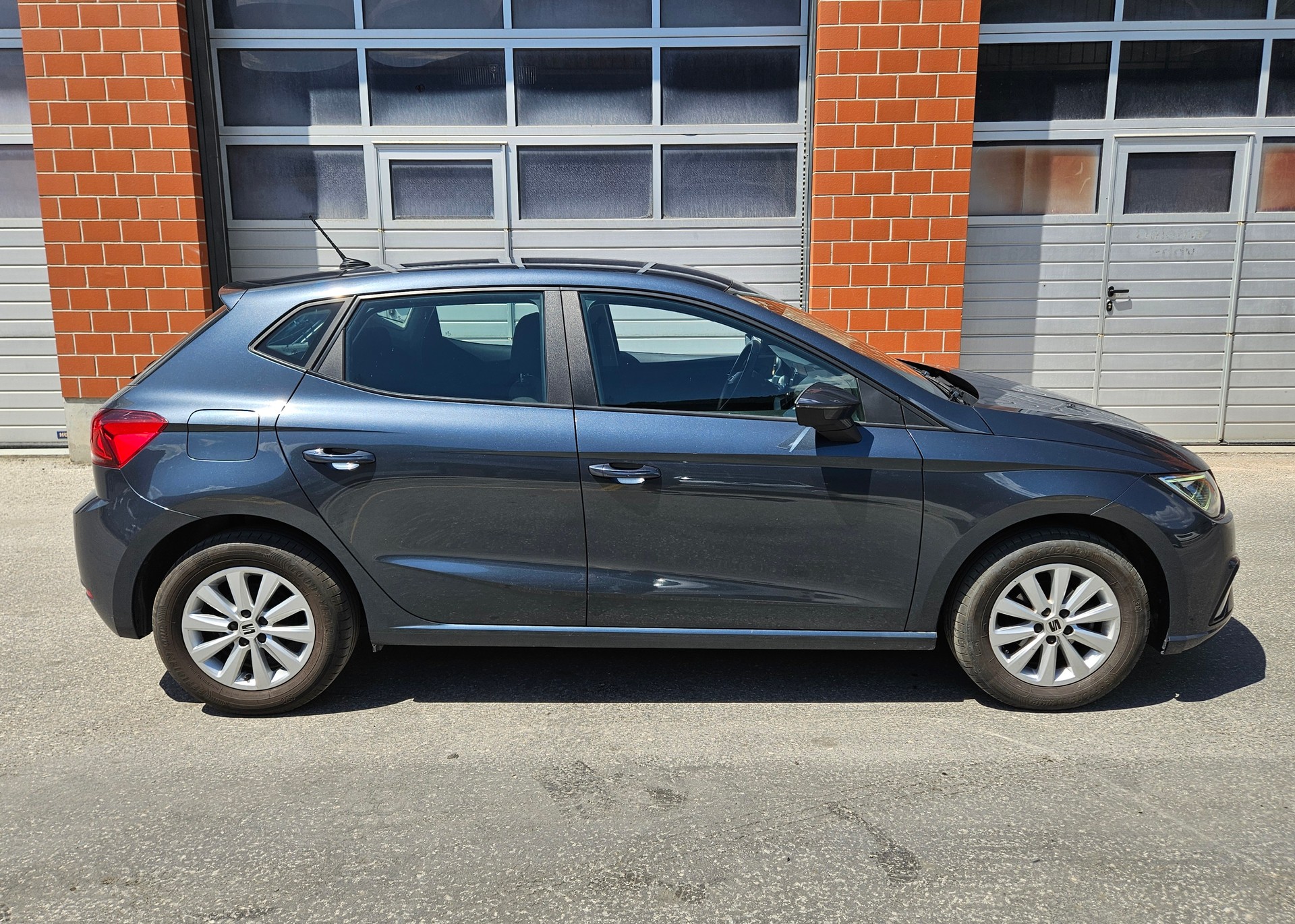 SEAT IBIZA 1.0 MPi Style-image-1