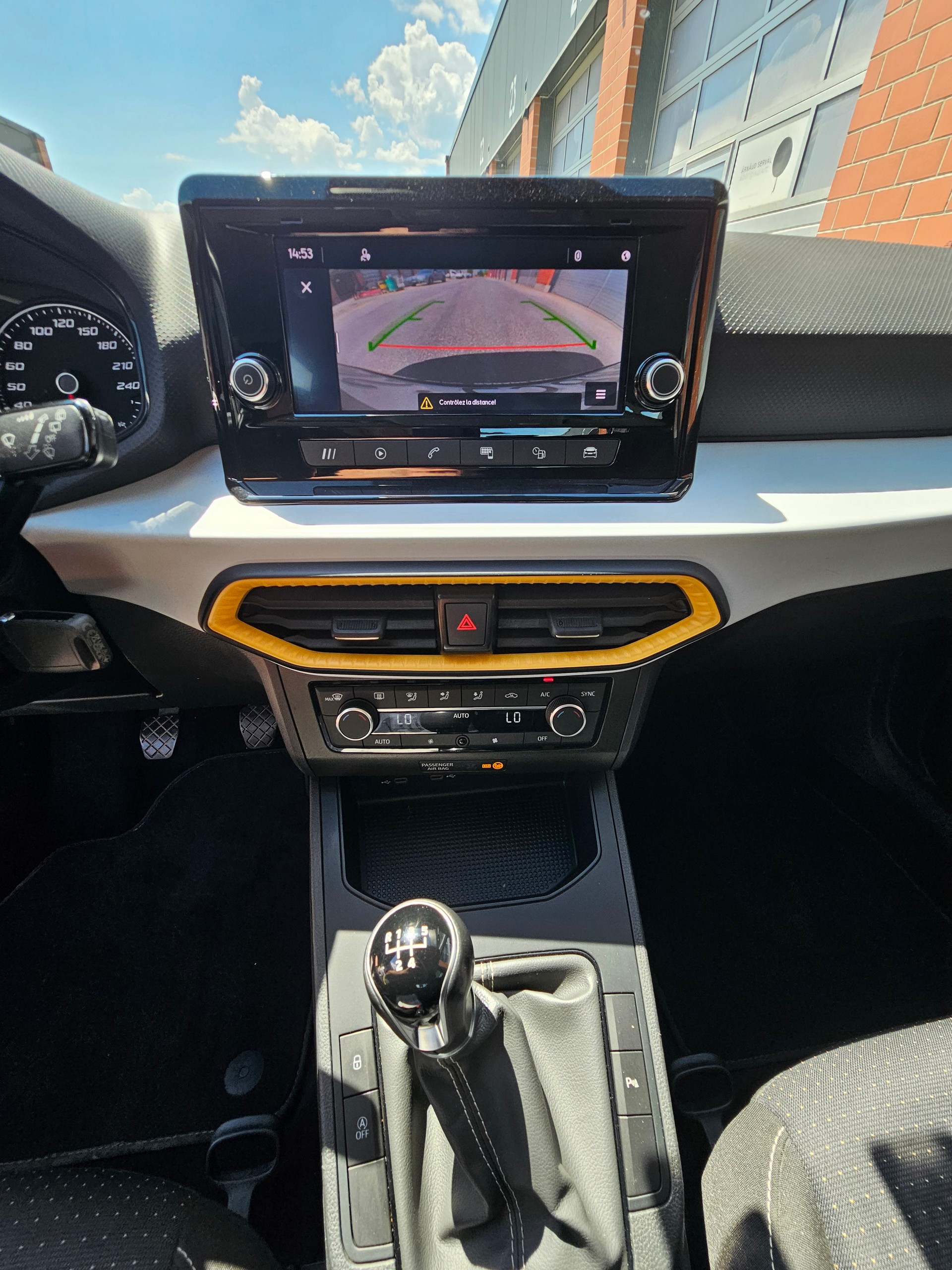 SEAT IBIZA 1.0 MPi Style-image-5