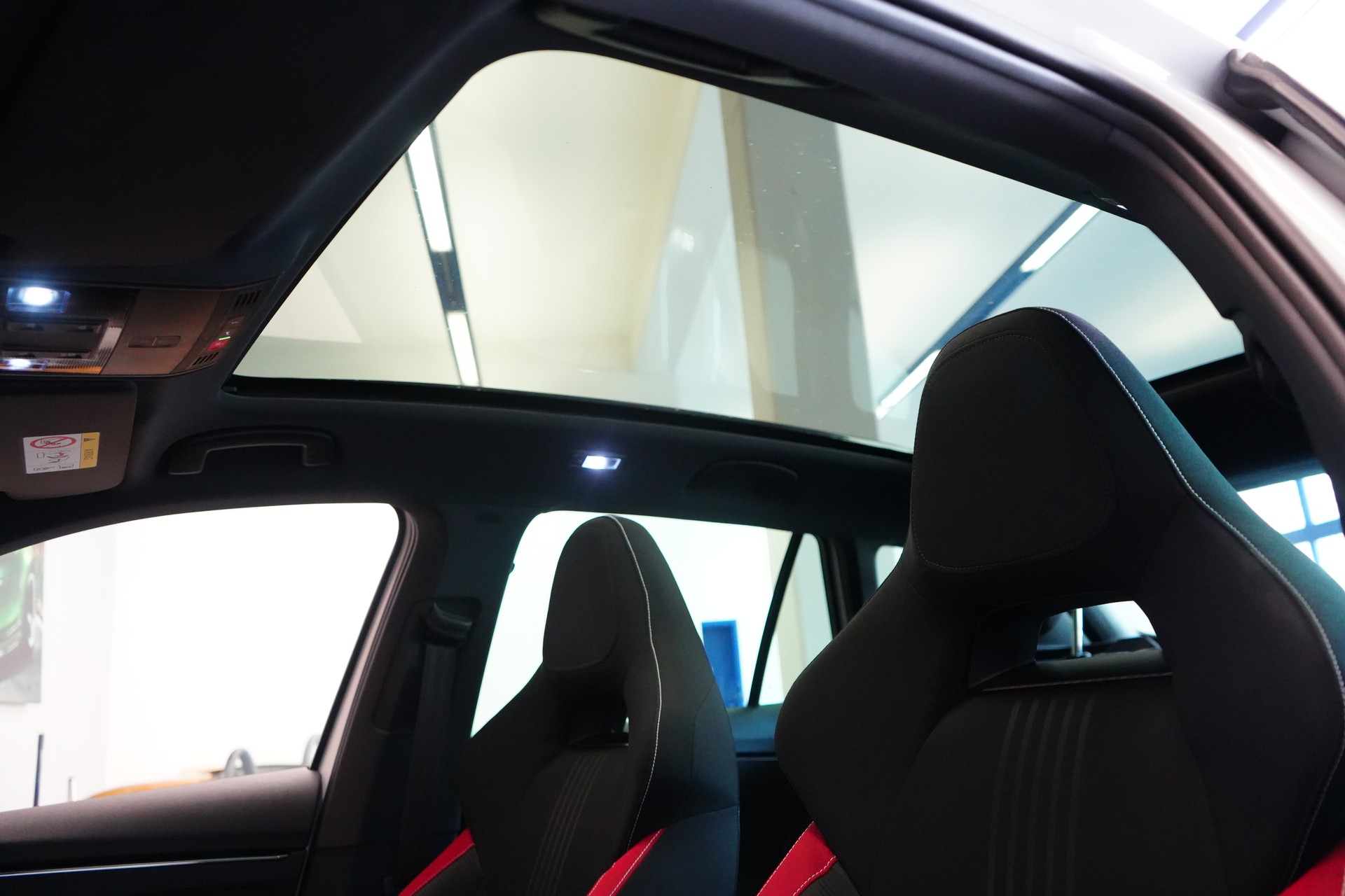 SKODA Kamiq 1.5 TSI ACT Monte Carlo DSG-image-14