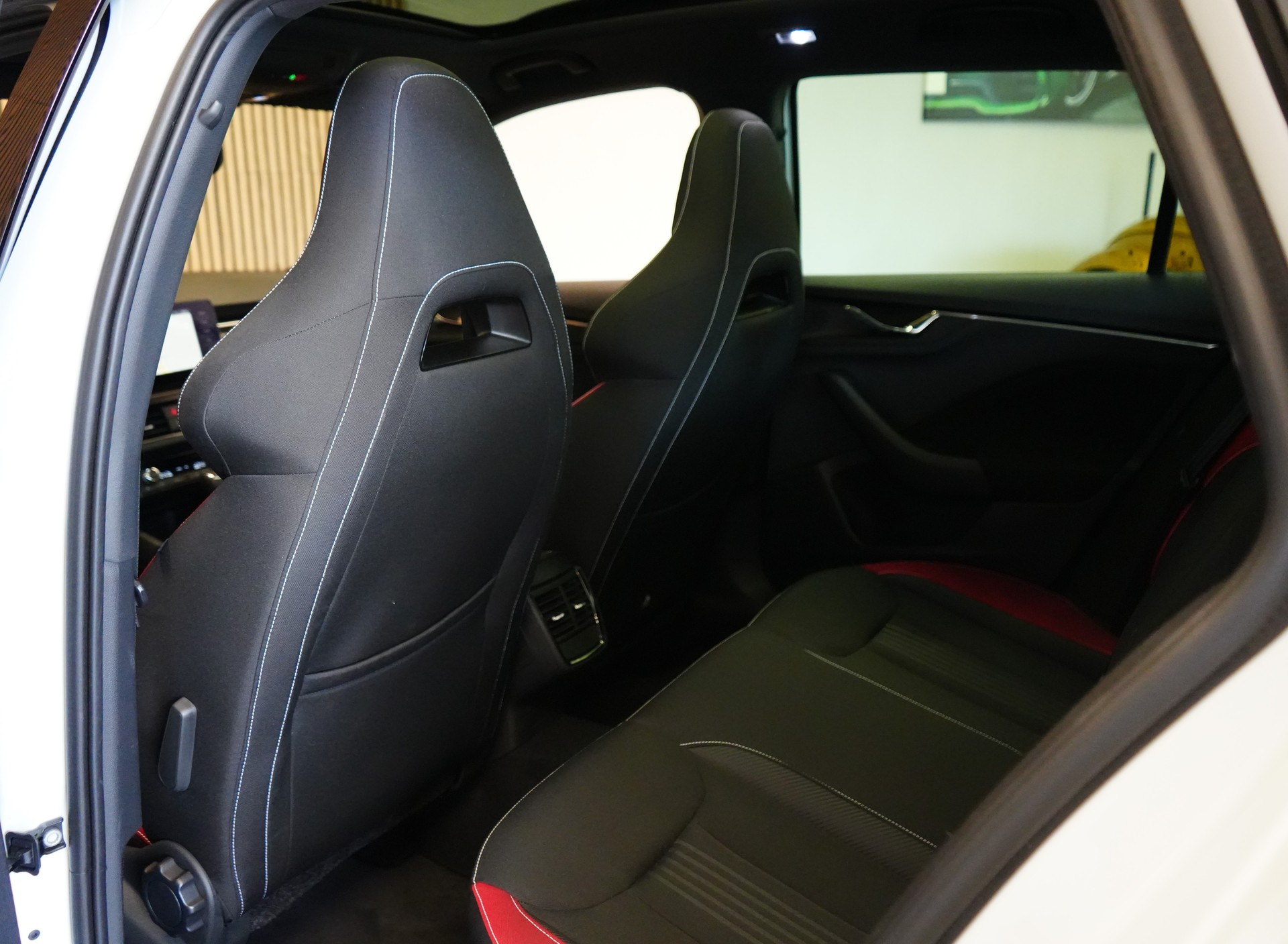 SKODA Kamiq 1.5 TSI ACT Monte Carlo DSG-image-12