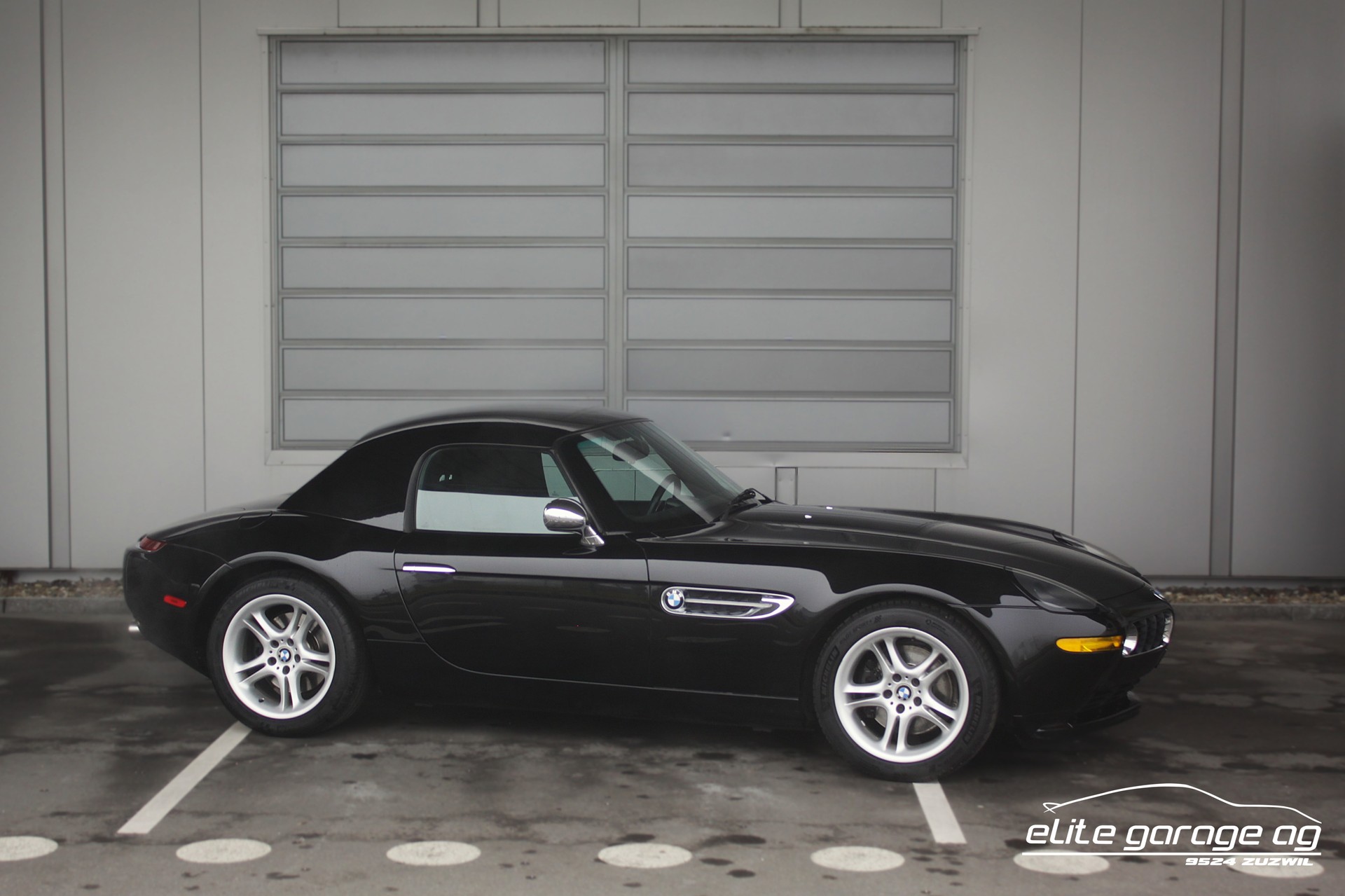 BMW Z8 Roadster-image-6