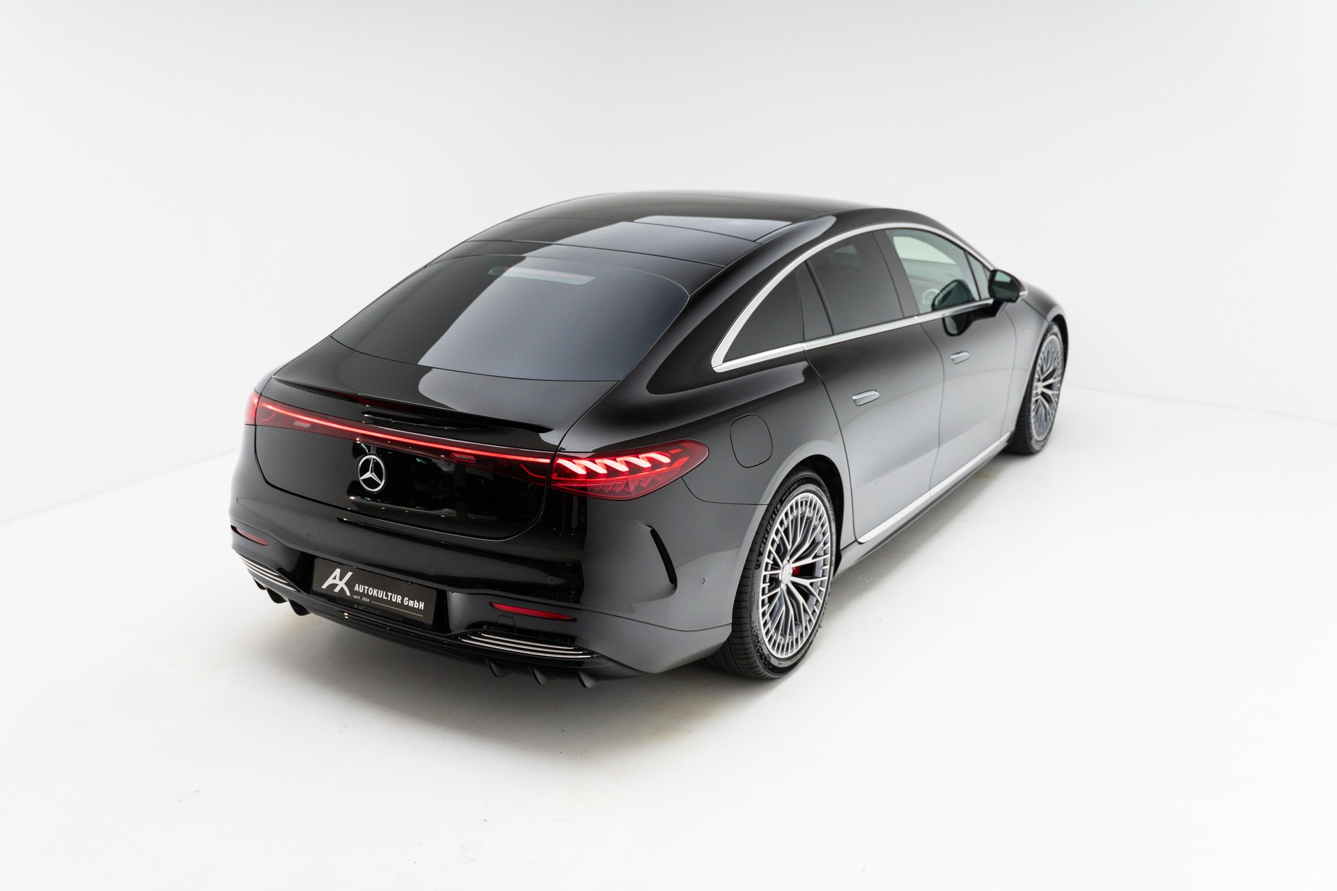 MERCEDES-BENZ EQS 53 4matic+-image-12