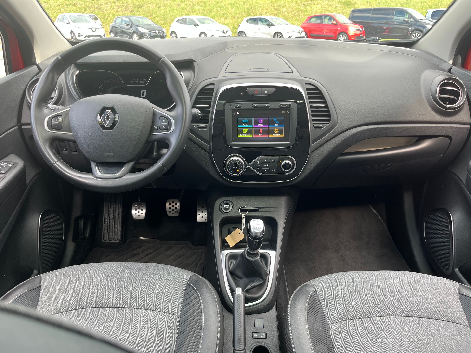 RENAULT Captur 1.2 T 16V Intens+++FRISCH AB MFK+++-image-6
