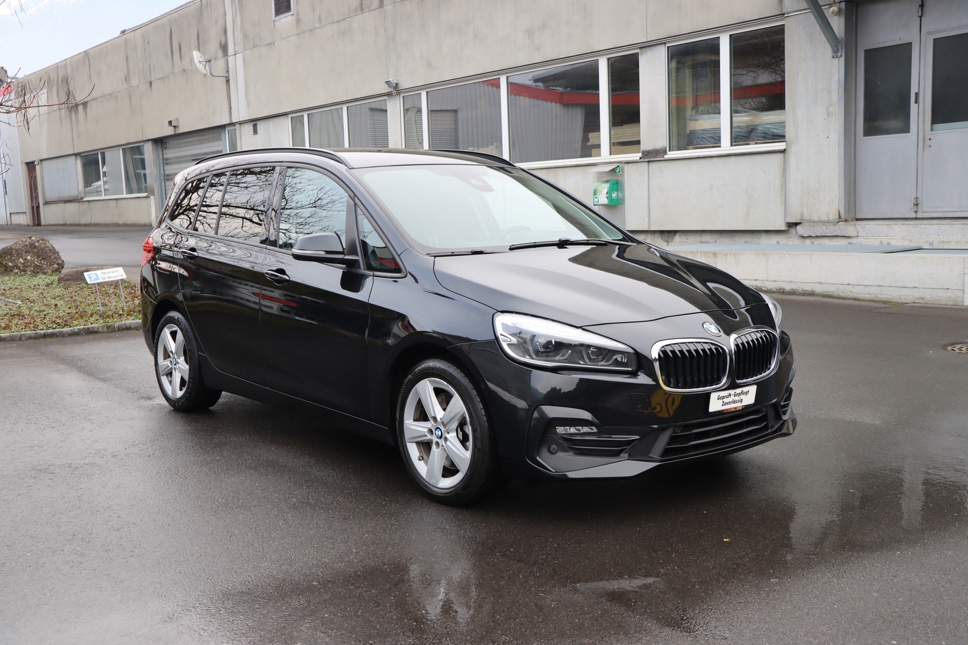 BMW 218d xDrive Gran Tourer Steptronic Luxury Line-image-6