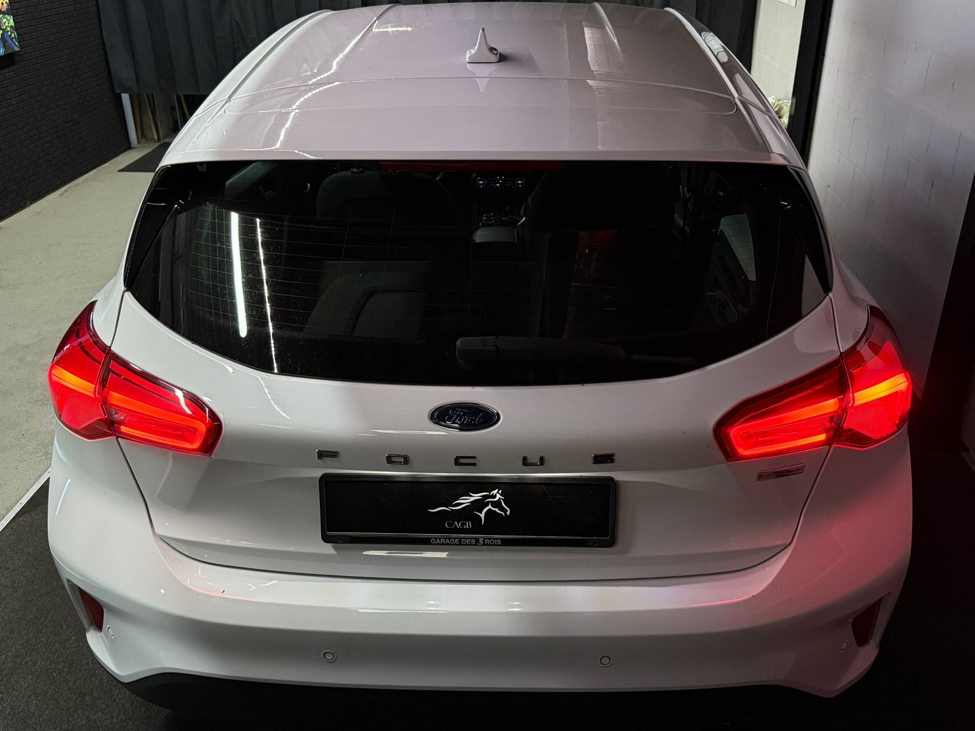 FORD Focus 1.5 TDCi Titanium Automatic / Bang & Olufsen / FahrerAssitenz / Top Ausstattung / AB MFK / Garantie-image-5