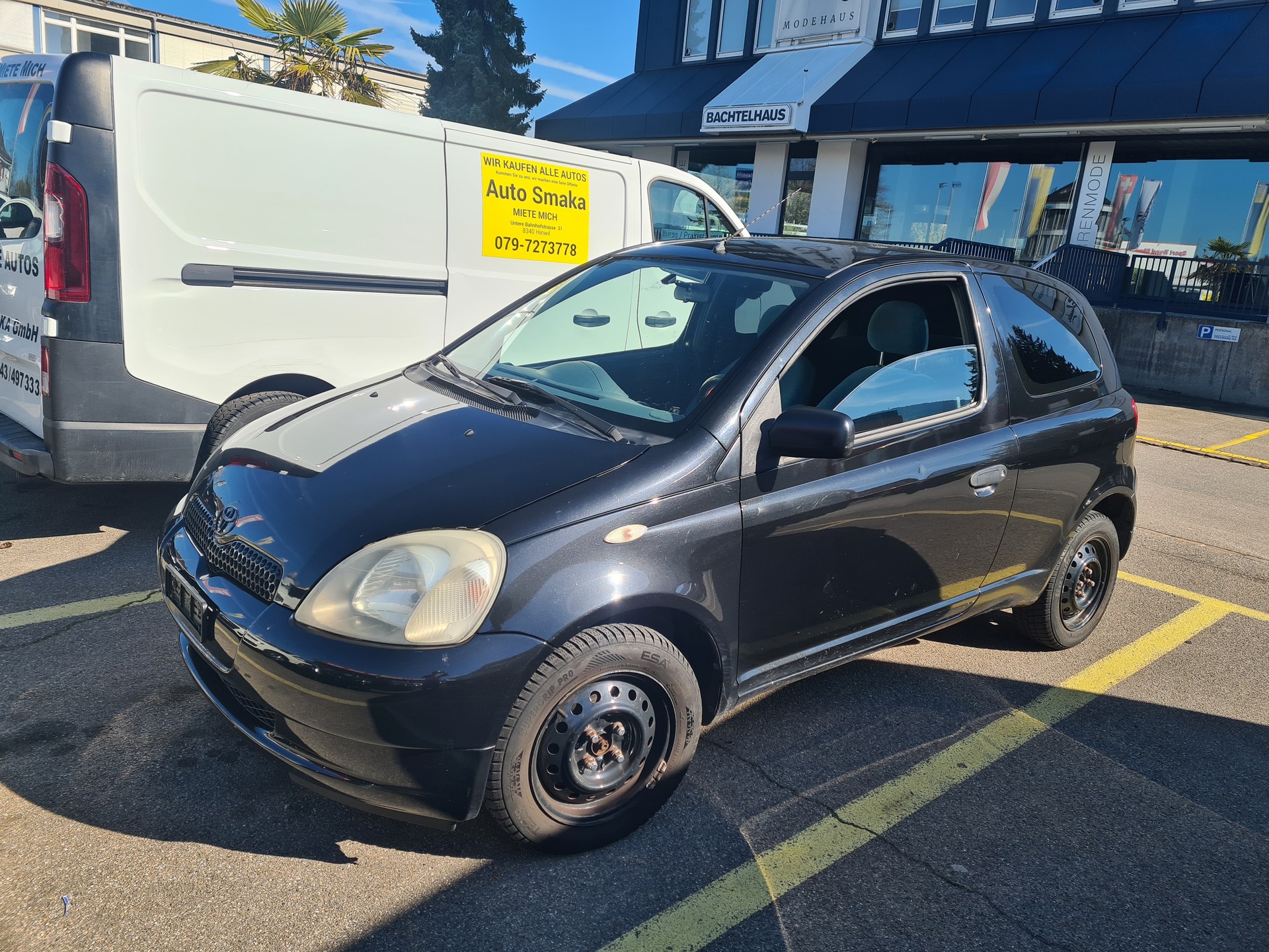 TOYOTA Yaris 1.3 Linea Sol-image-0