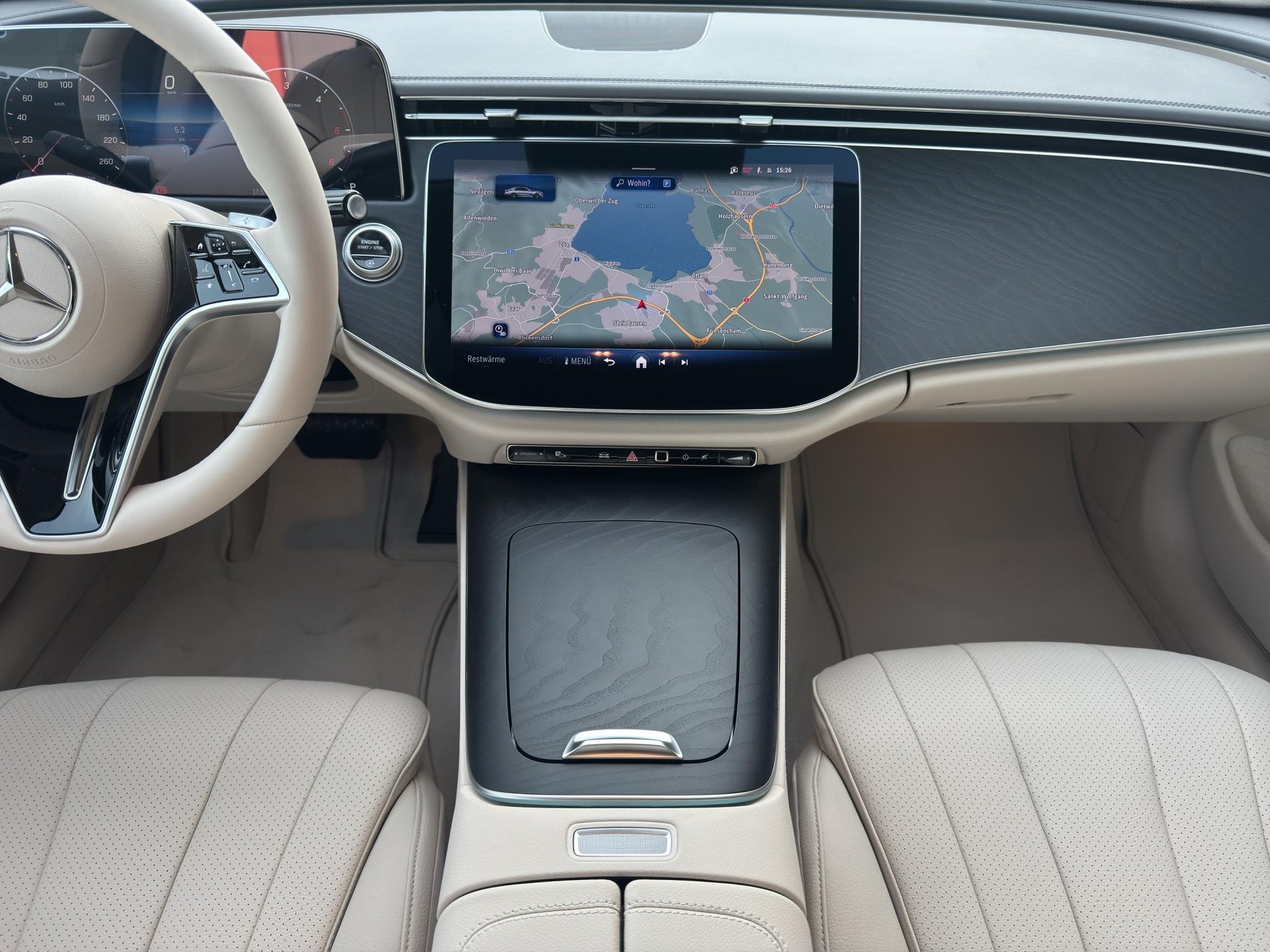 MERCEDES-BENZ E 220 d Avantgarde 4matic-image-14