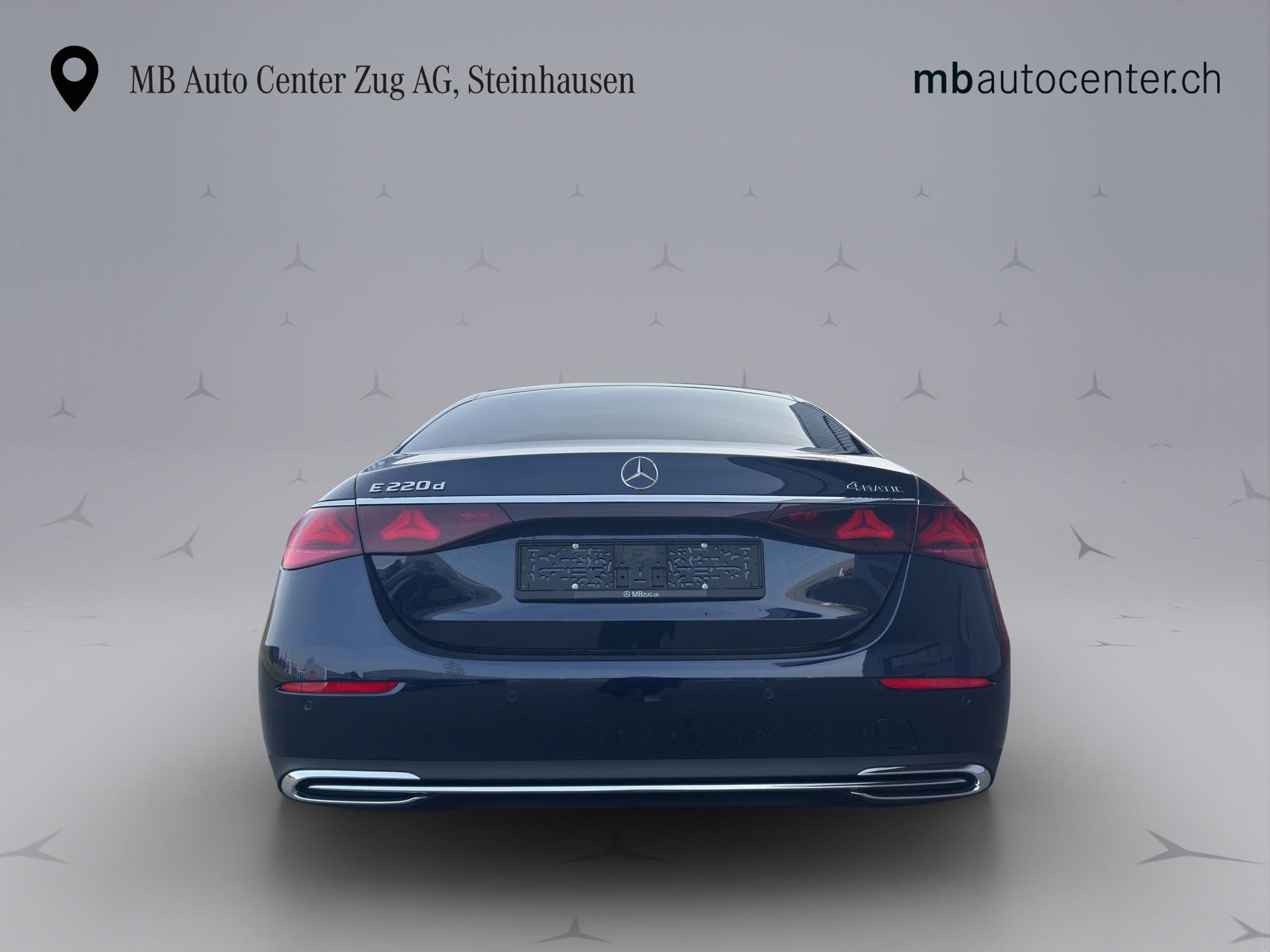 MERCEDES-BENZ E 220 d Avantgarde 4matic-image-4