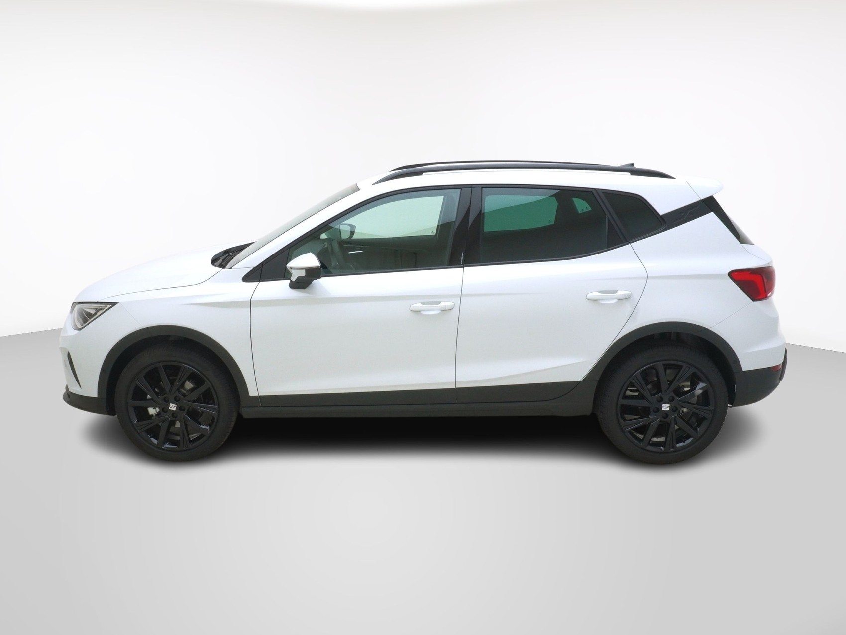 SEAT Arona 1.5 TSI FR DSG-image-1