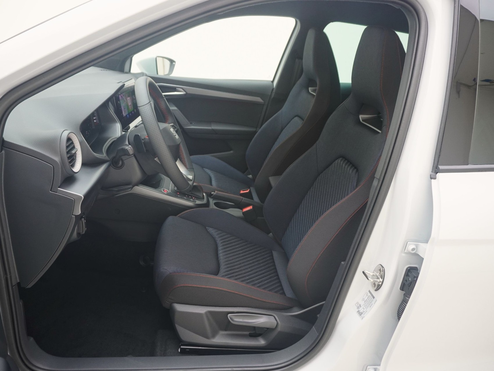SEAT Arona 1.5 TSI FR DSG-image-11