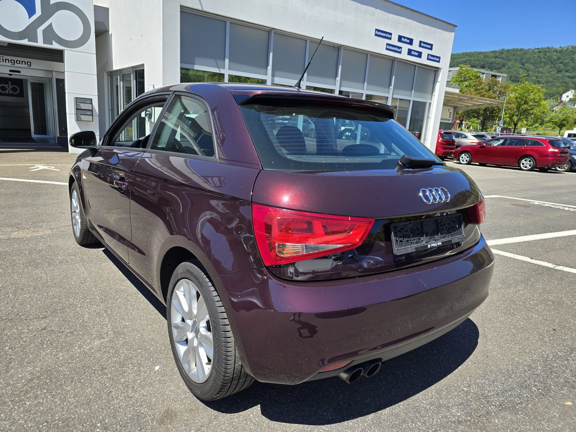 AUDI A1 1.4 TFSI Attraction S-tronic-image-7