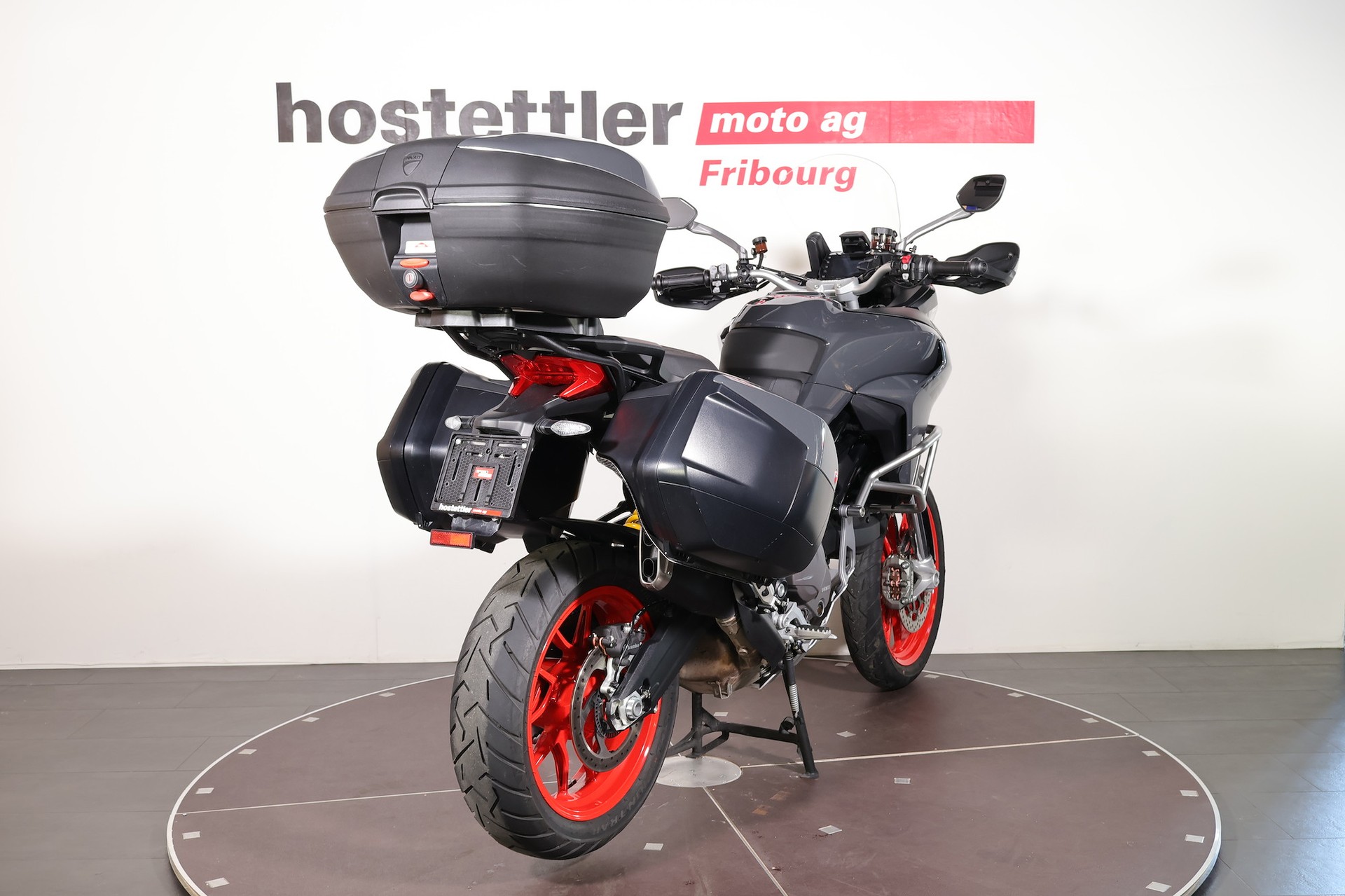 DUCATI Multistrada V2 S-showroom-element-2