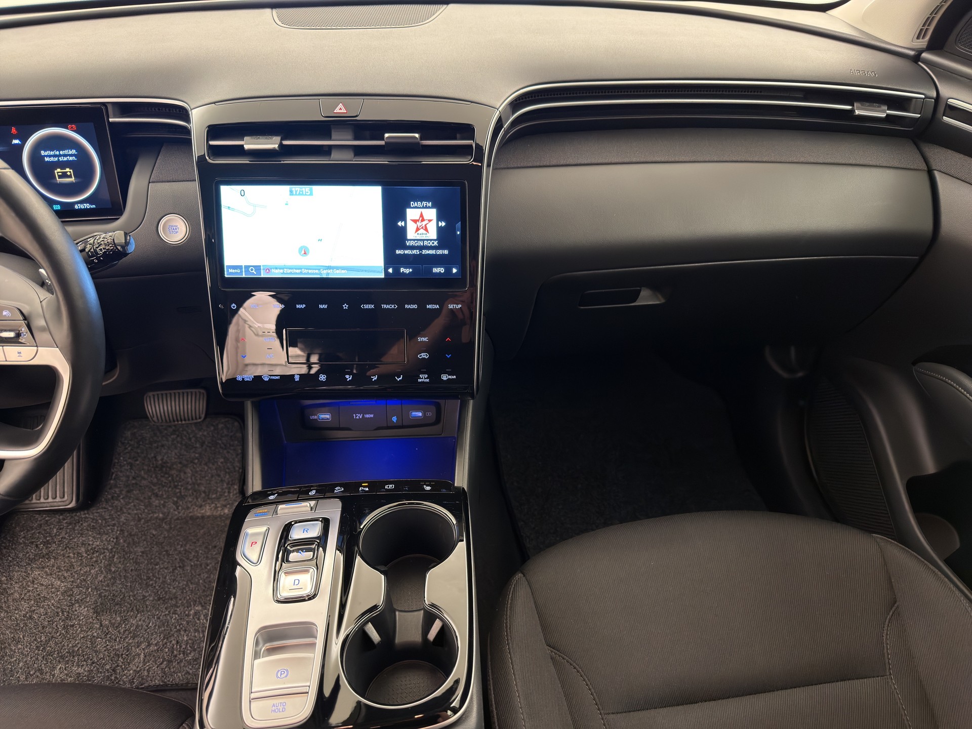 HYUNDAI Tucson 1.6 T-GDi HEV Amplia 4x4-image-10