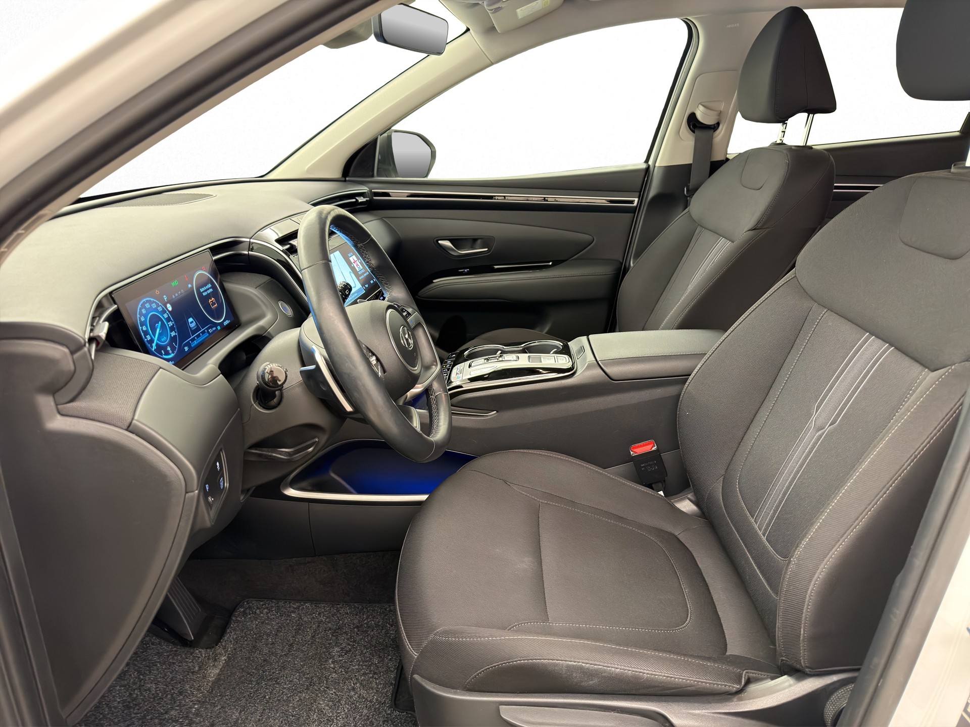 HYUNDAI Tucson 1.6 T-GDi HEV Amplia 4x4-image-6