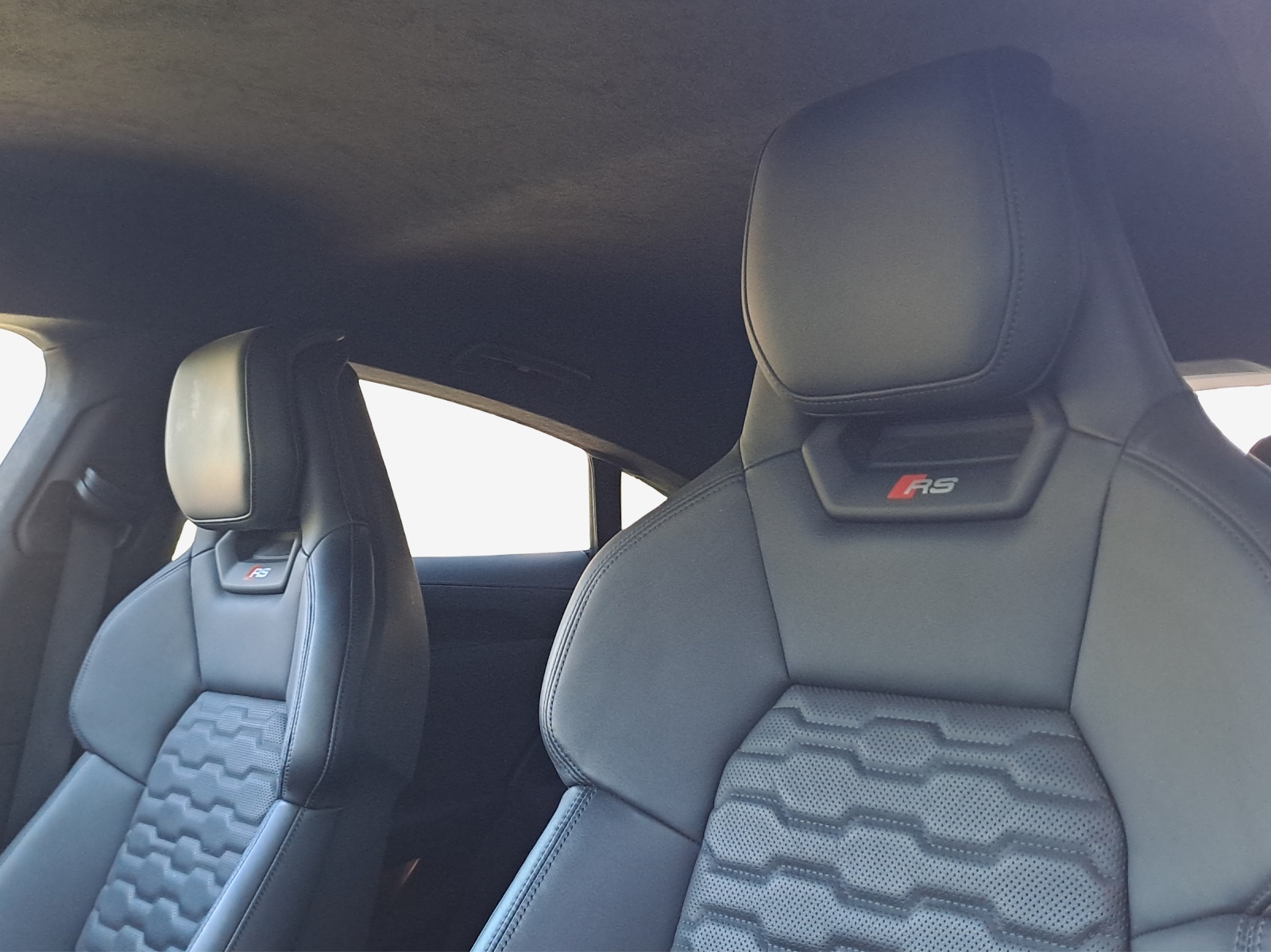 AUDI RS e-tron GT quattro-image-15