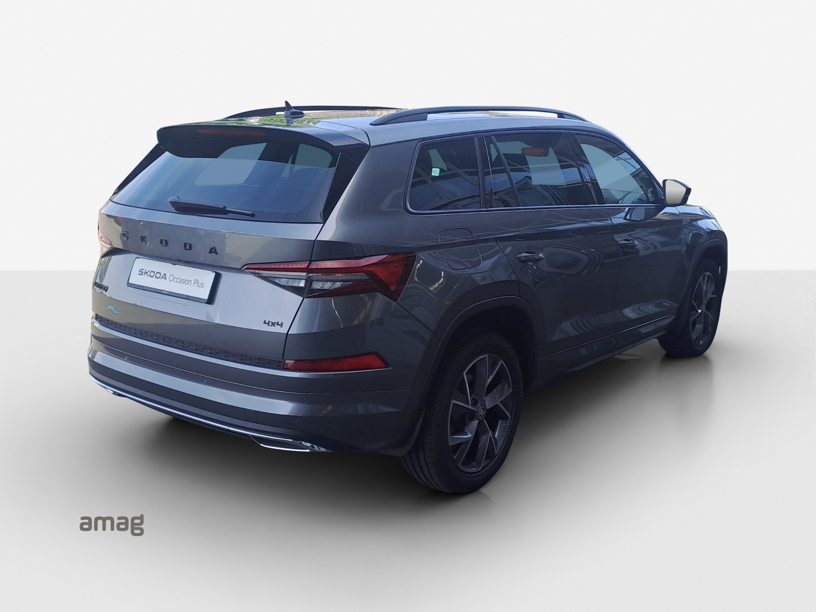 SKODA Kodiaq 2.0 TSI 4x4 SportLine-image-4