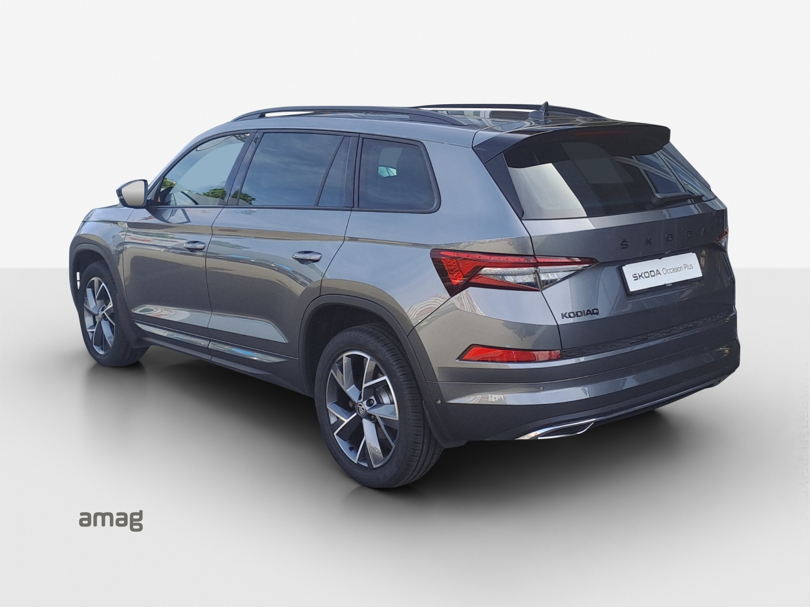 SKODA Kodiaq 2.0 TSI 4x4 SportLine-image-2