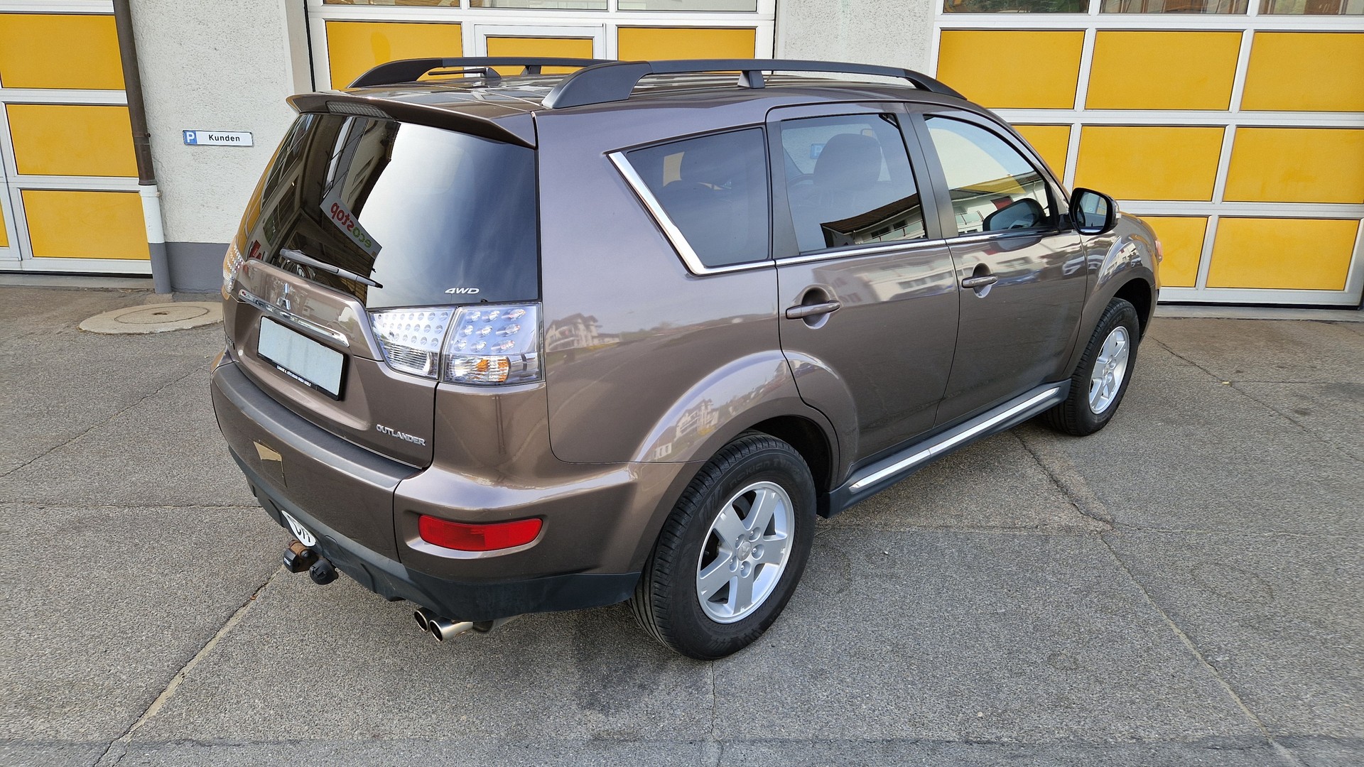 MITSUBISHI Outlander 2.2 DID Invite 4WD-image-6