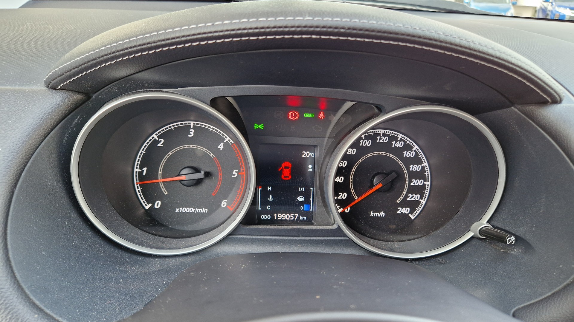 MITSUBISHI Outlander 2.2 DID Invite 4WD-image-15