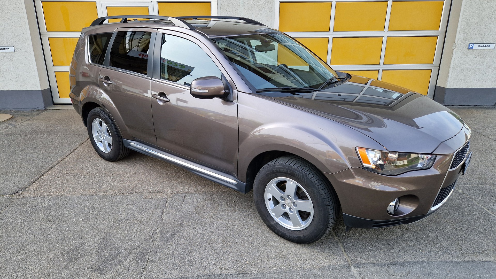 MITSUBISHI Outlander 2.2 DID Invite 4WD-image-0
