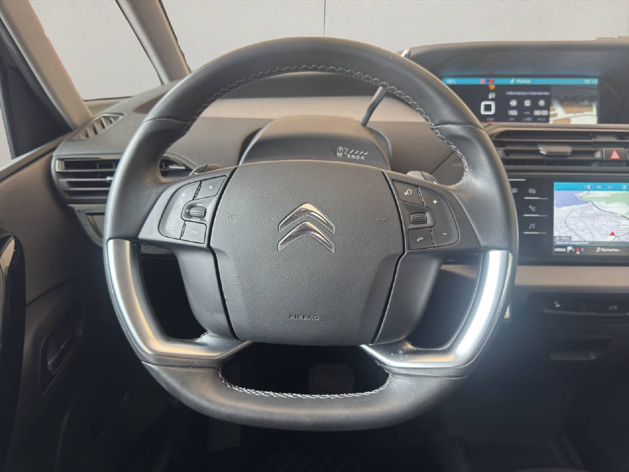 CITROEN C4 Picasso 1.2 PureTech 130PS Shine Automat-image-13