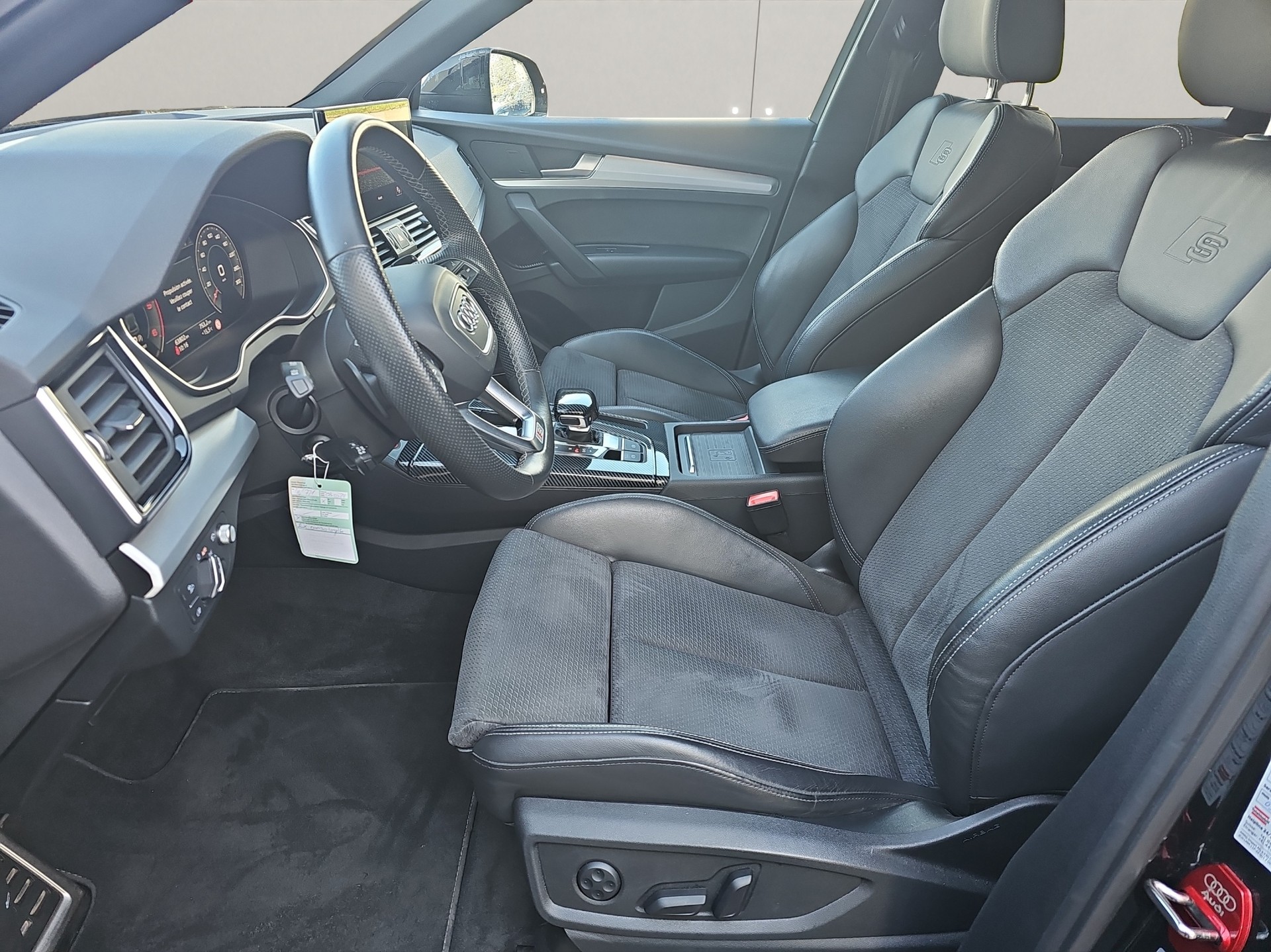 AUDI Q5 2.0 40 TDI S Line quattro S-Tronic-image-5