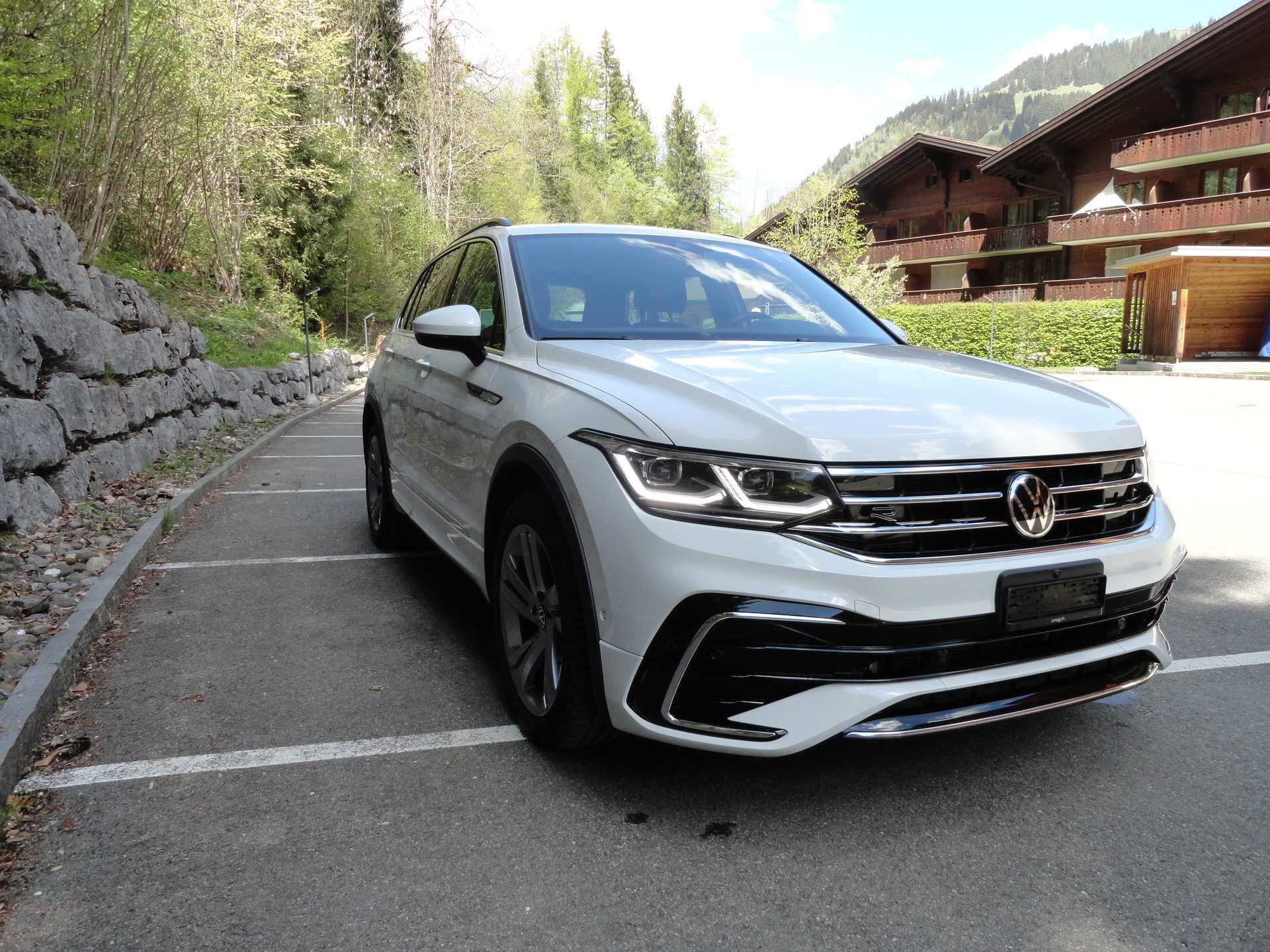 VW Tiguan 2.0TSI R-Line 4Motion DSG-image-5