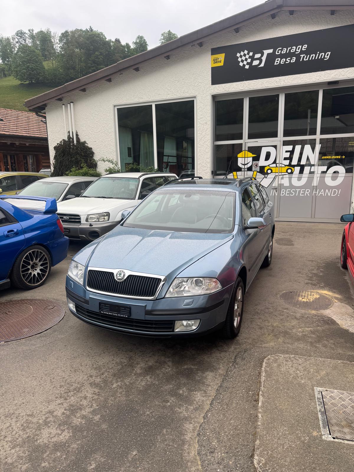 SKODA Octavia 2.0 TDI Swiss Adventure 4x4-showroom-element-2