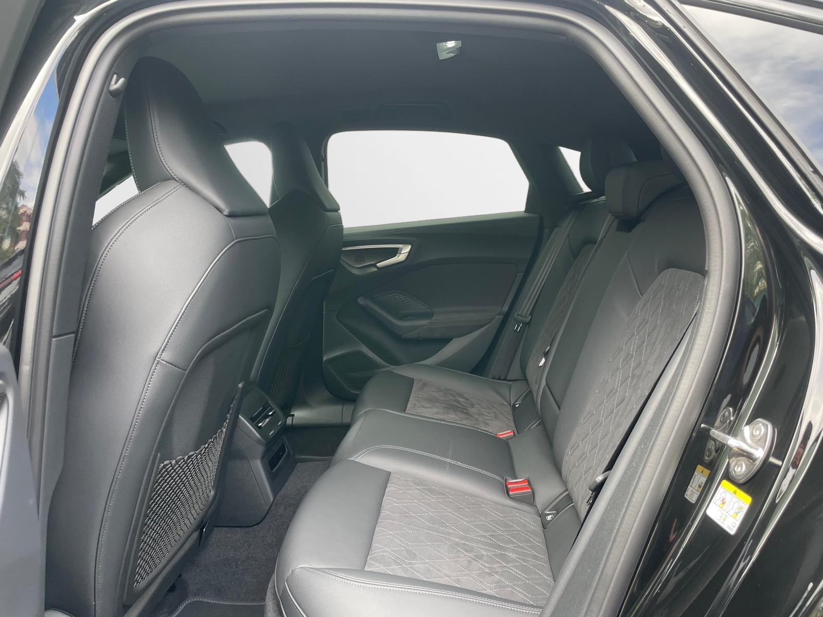 AUDI S5 Limousine TFSI quattro S tronic-image-5