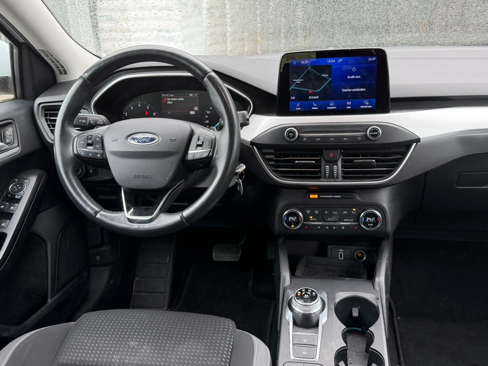FORD Focus 1.0 SCTi Trend+ Automatic-image-12